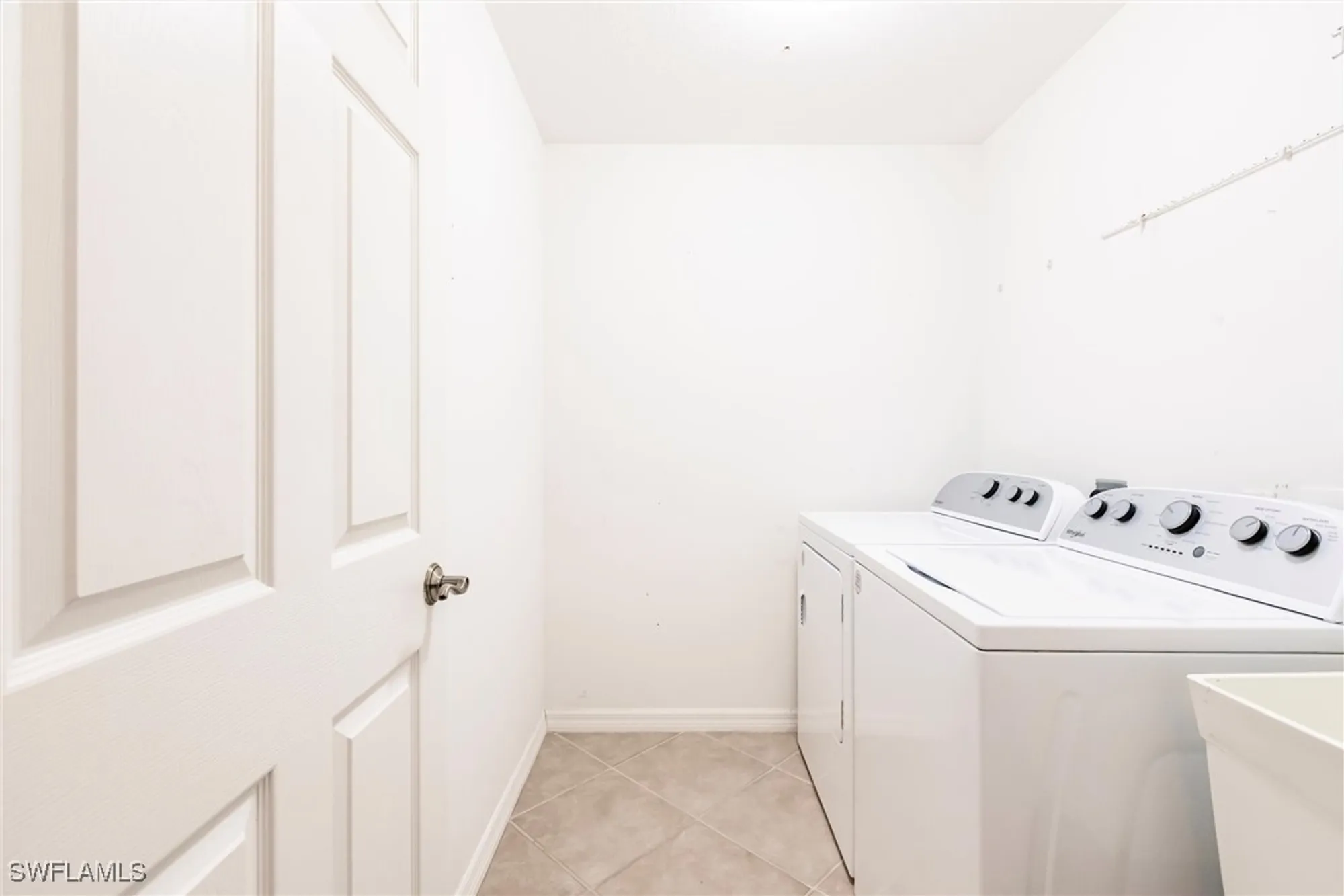 Property Slideshow image 30 of 49 | 15139 ligustrum ln, Alva, FL, 33920