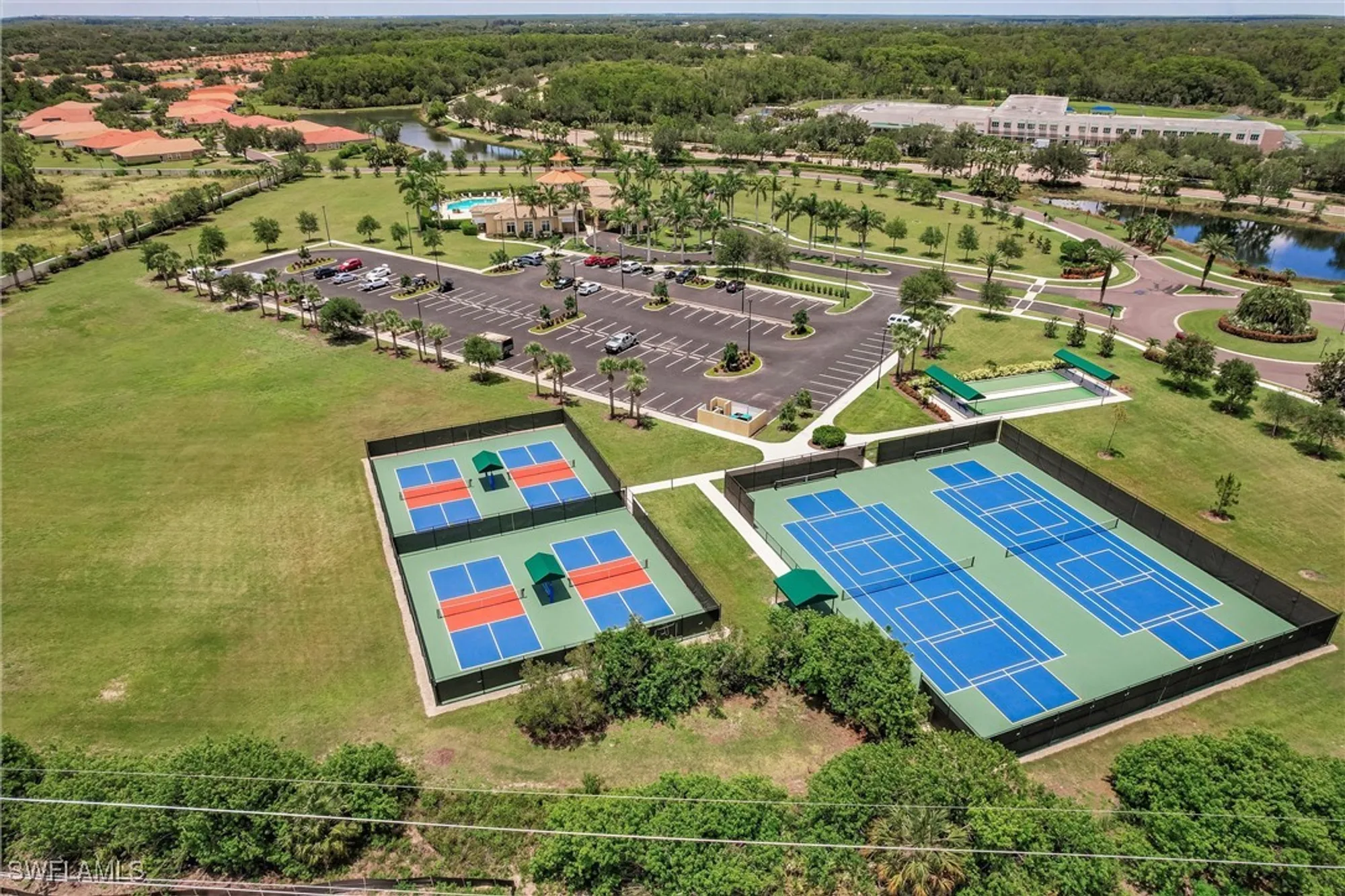 Property Slideshow image 40 of 49 | 15139 ligustrum ln, Alva, FL, 33920