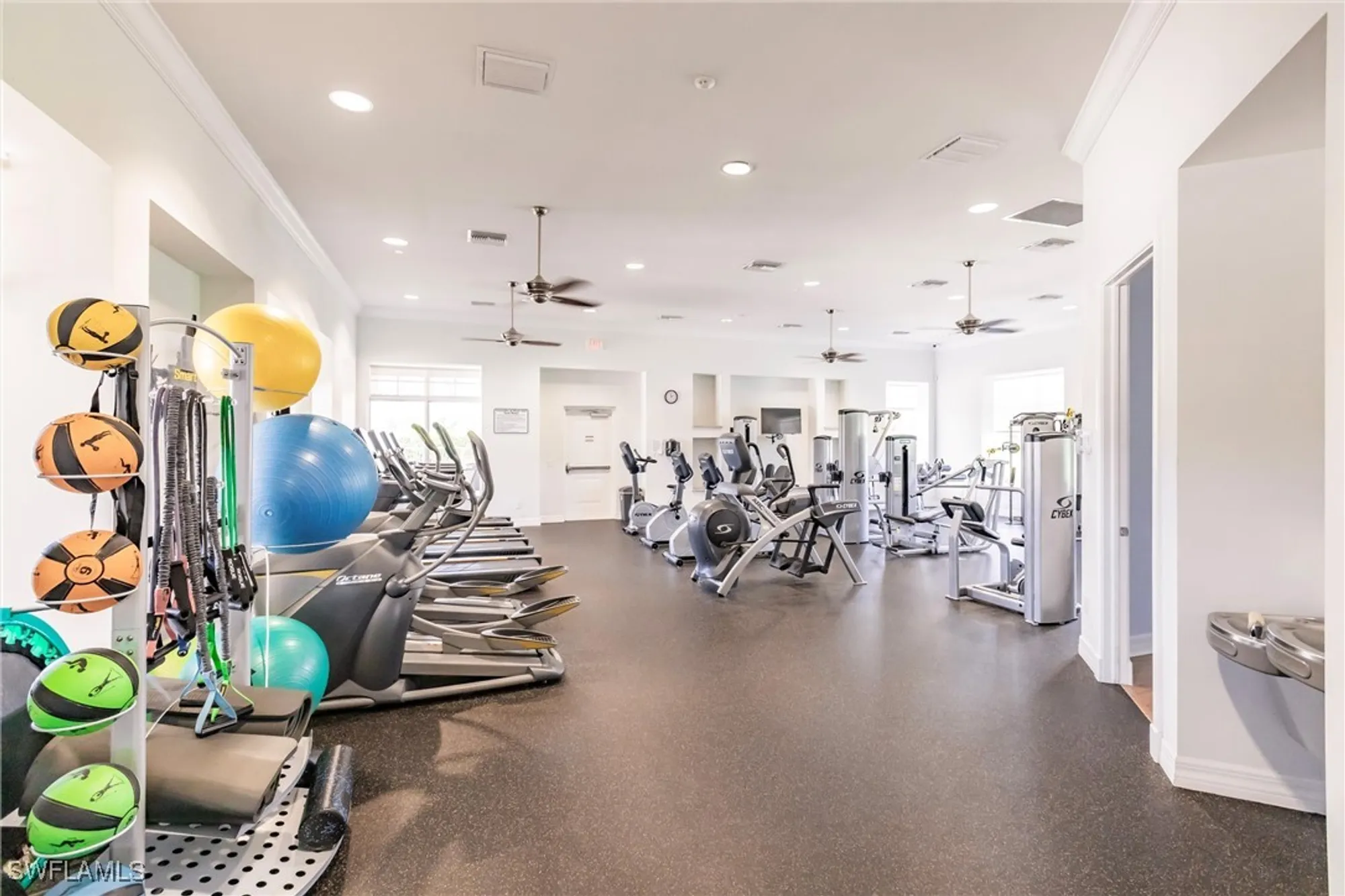 Property Slideshow image 43 of 49 | 15139 ligustrum ln, Alva, FL, 33920