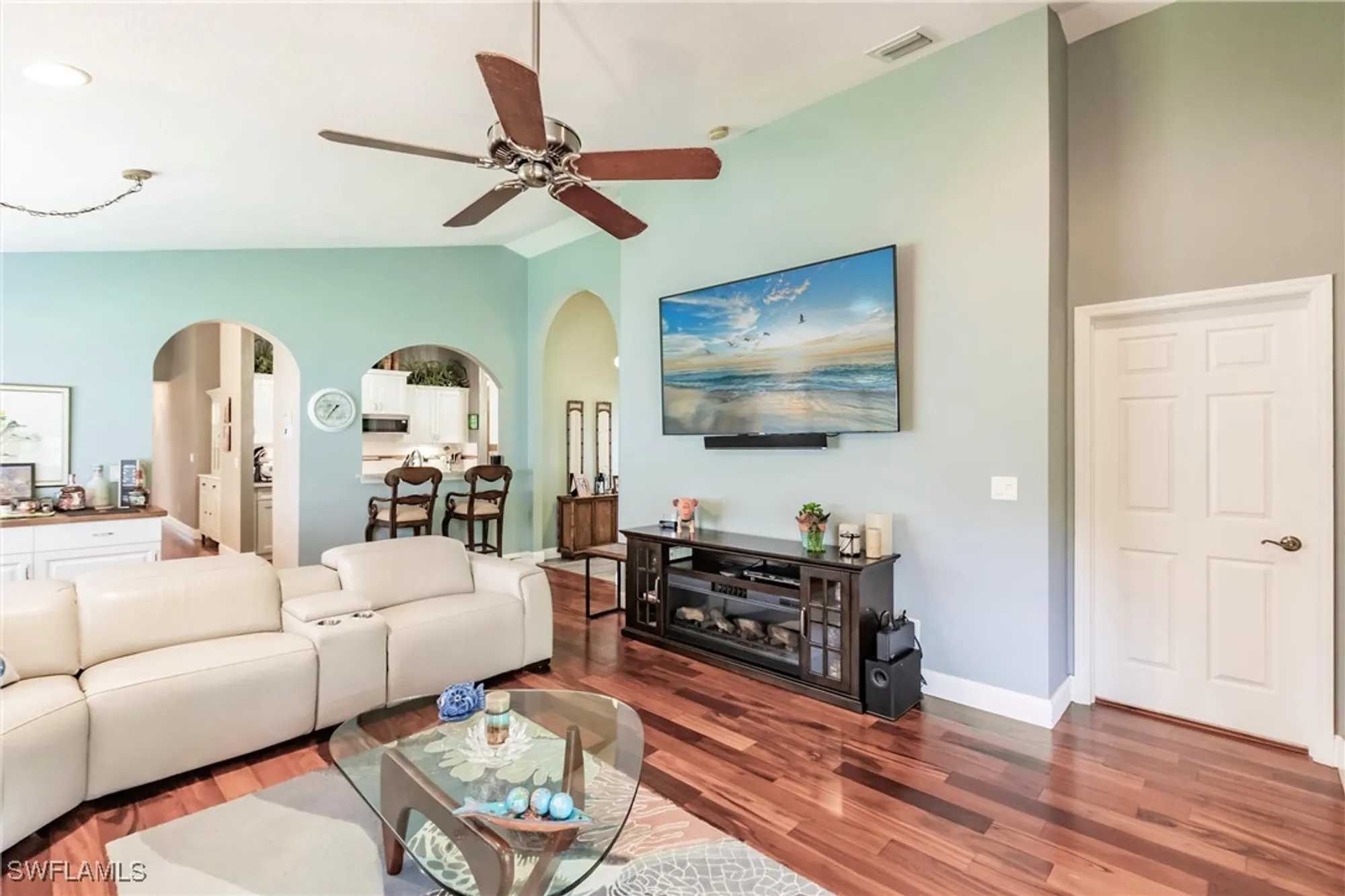 Property Slideshow image 6 of 49 | 15139 ligustrum ln, Alva, FL, 33920