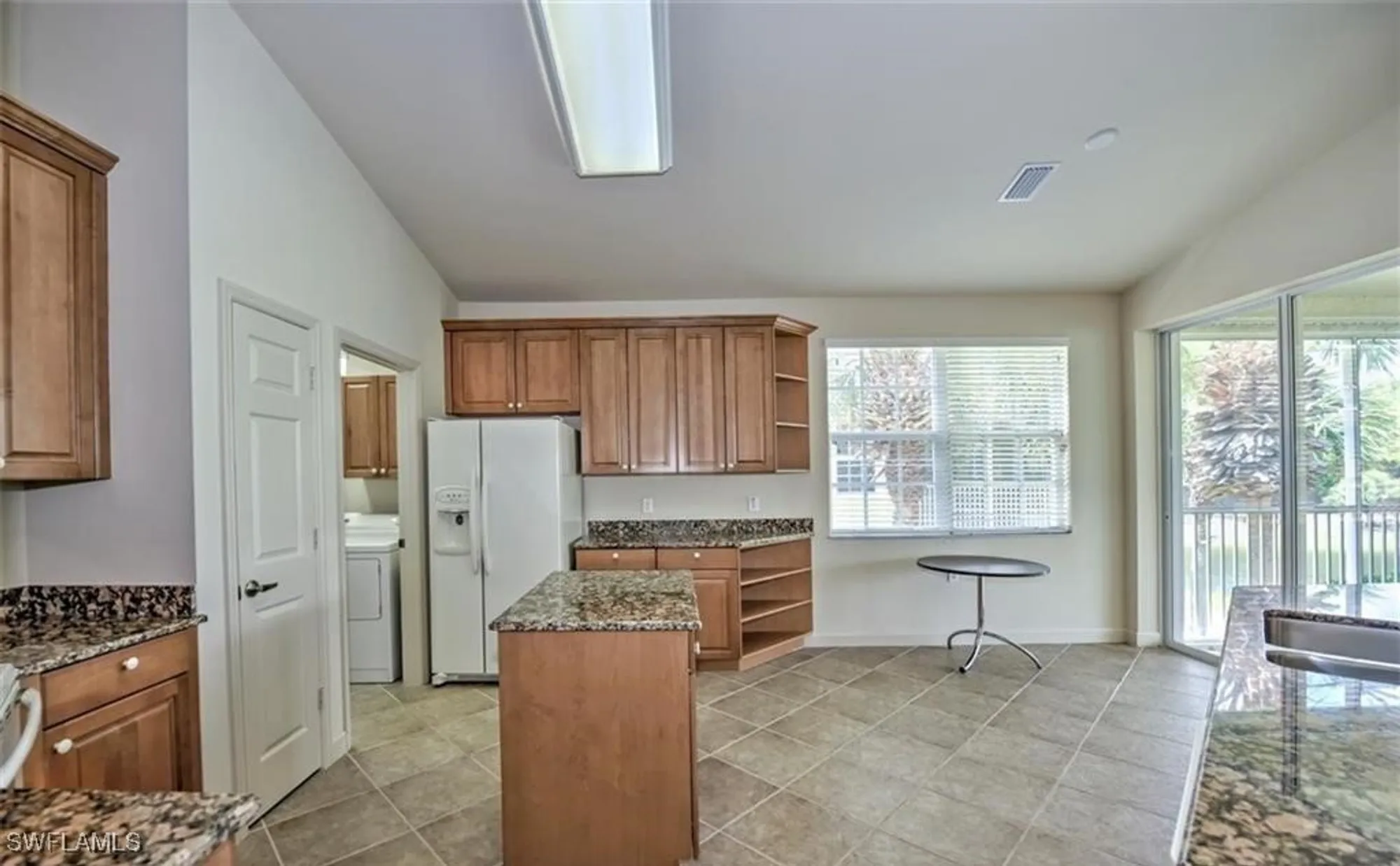 Property Slideshow image 13 of 33 | 20250 burnside pl 1502, Estero, FL, 33928