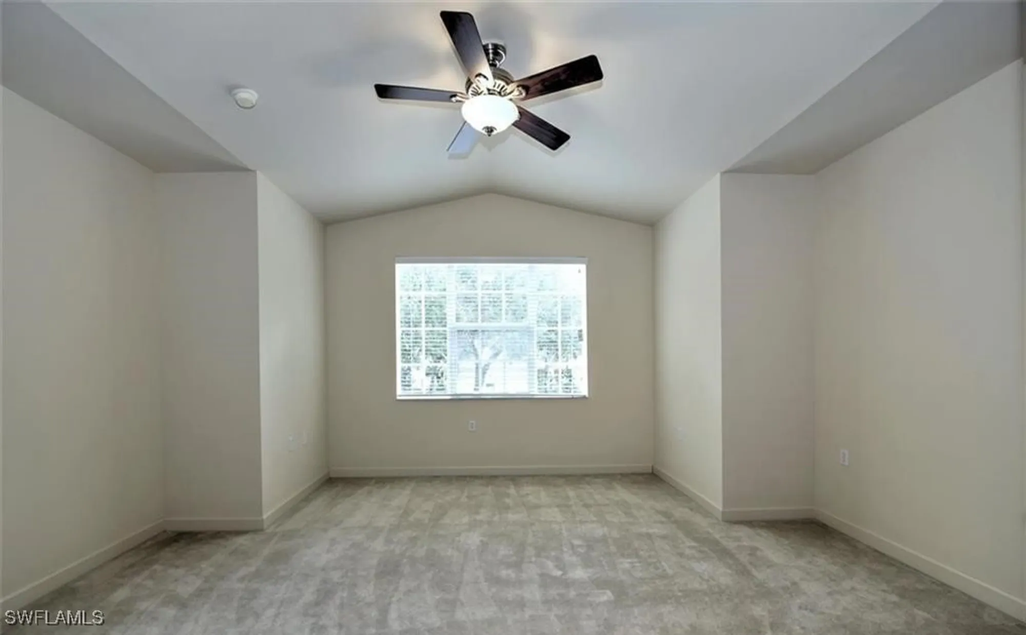 Property Slideshow image 21 of 33 | 20250 burnside pl 1502, Estero, FL, 33928