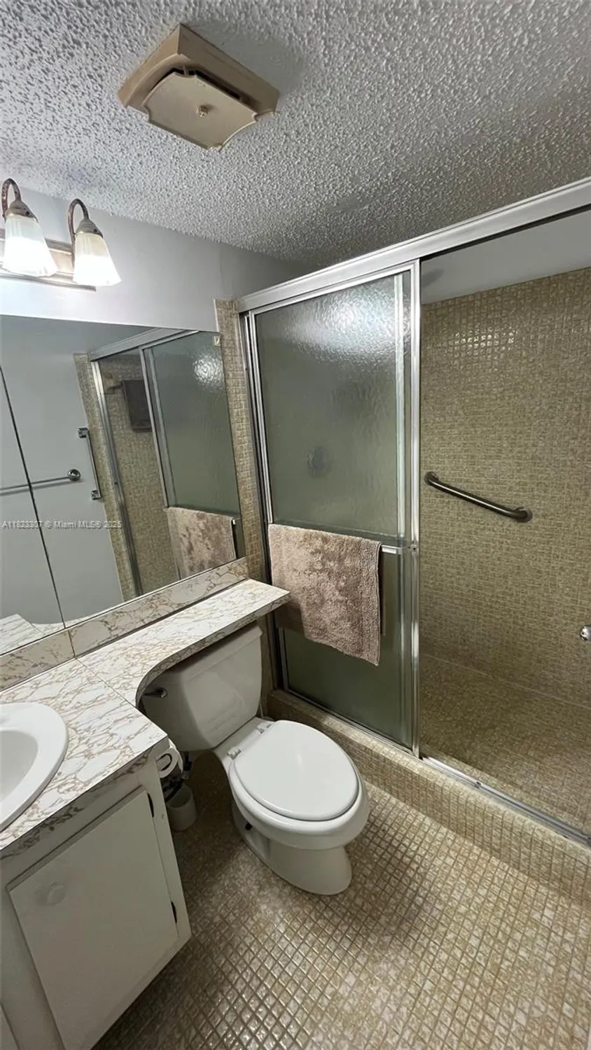 Property Slideshow image 21 of 34 | 7680 nw 1st st 107, Margate, FL, 33063