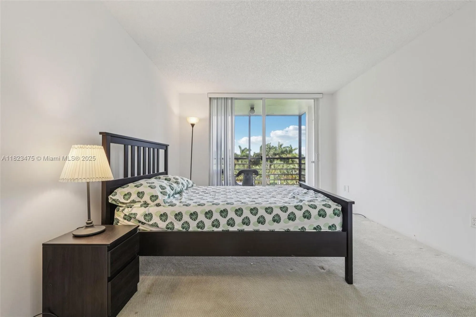 Property Slideshow image 17 of 32 | 900 saint charles pl 420, Pembroke Pines, FL, 33026