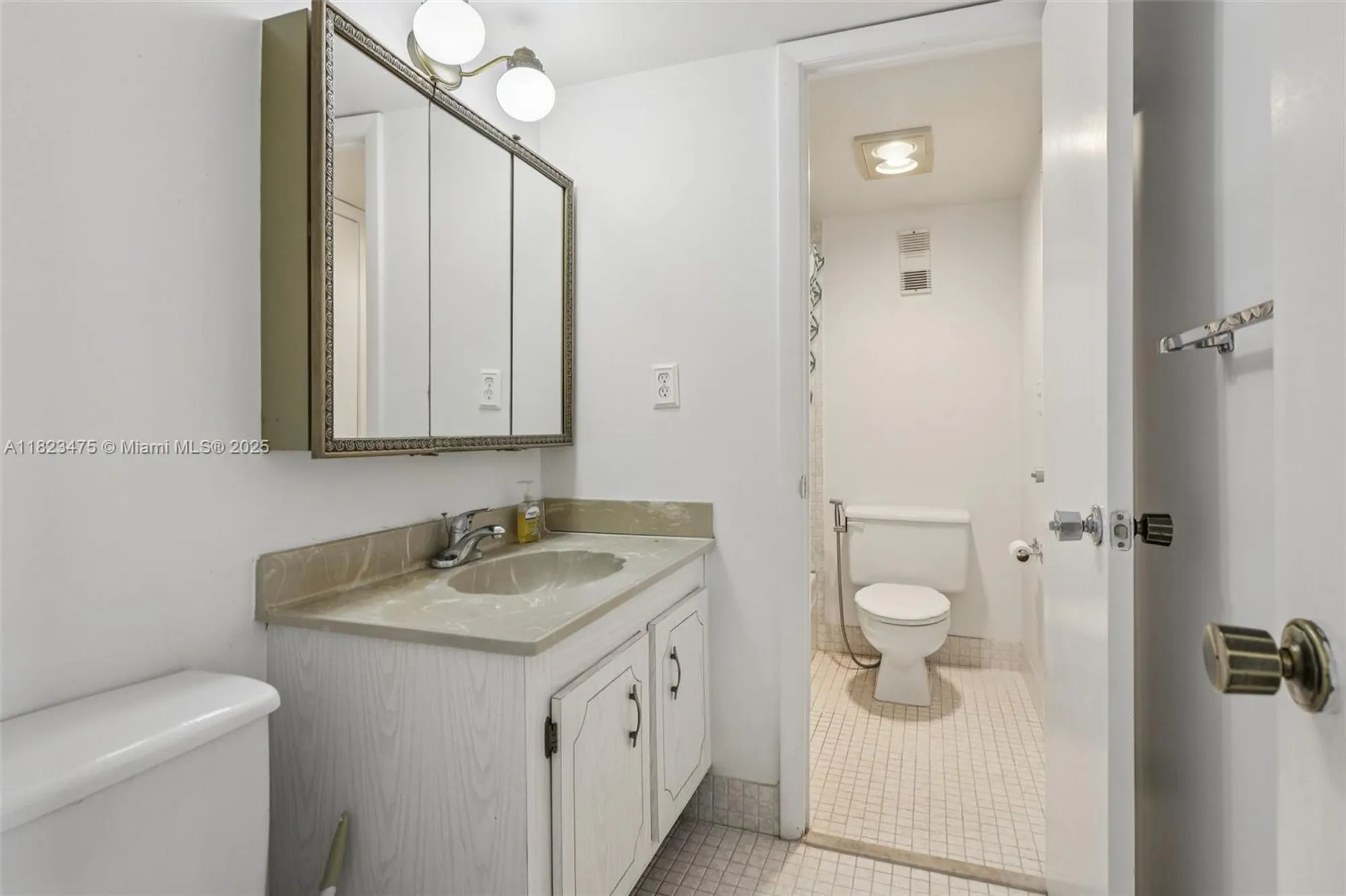 Property Slideshow image 18 of 32 | 900 saint charles pl 420, Pembroke Pines, FL, 33026