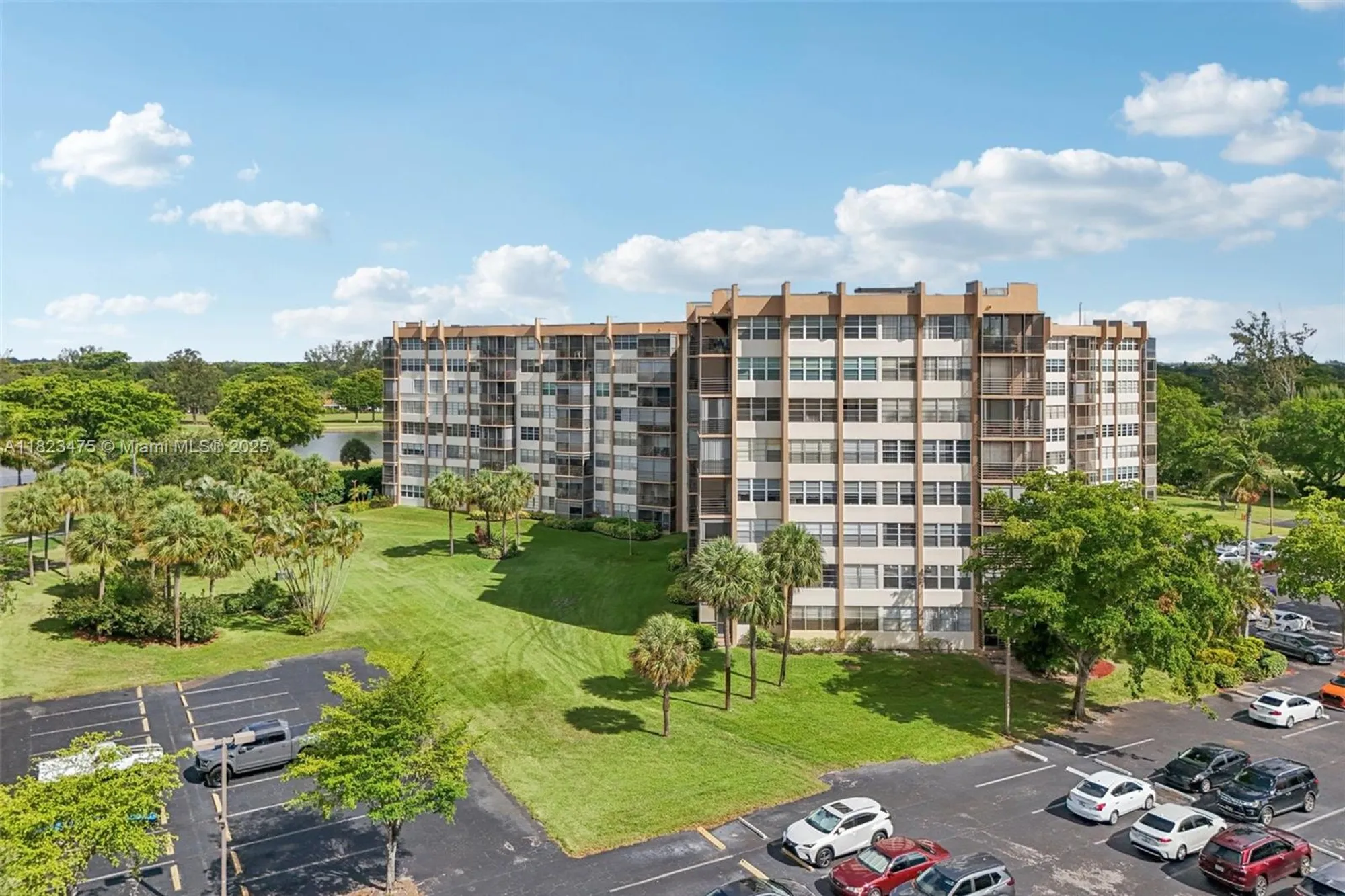 Property Slideshow image 28 of 32 | 900 saint charles pl 420, Pembroke Pines, FL, 33026