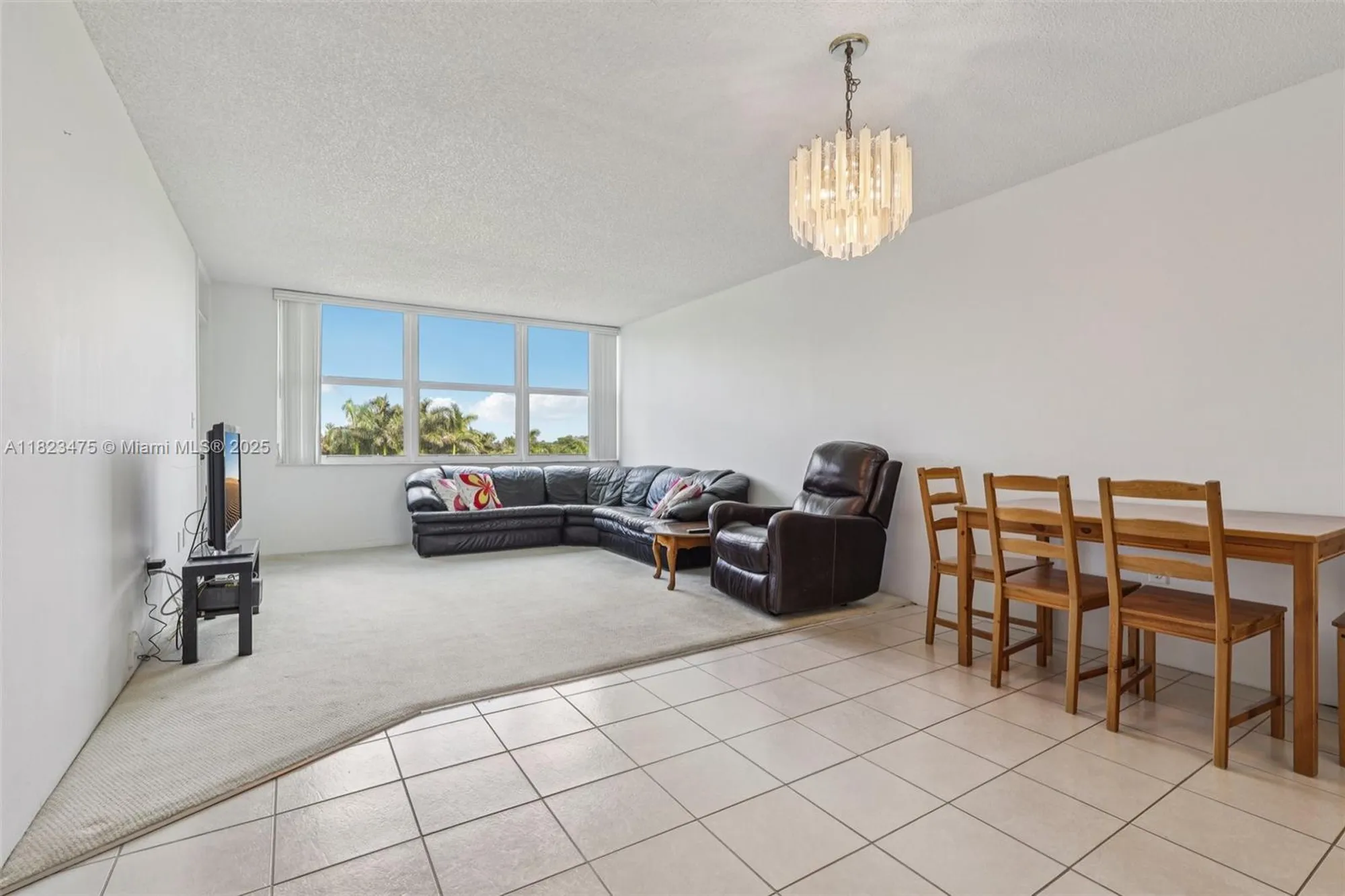 Property Slideshow image 5 of 32 | 900 saint charles pl 420, Pembroke Pines, FL, 33026
