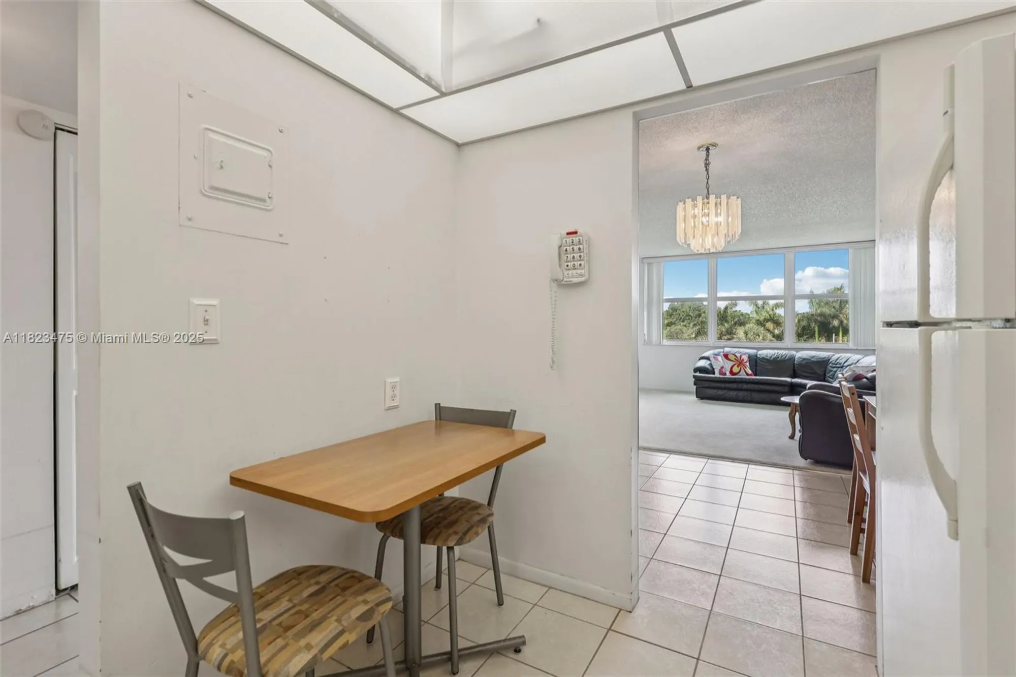 Property Slideshow image 9 of 32 | 900 saint charles pl 420, Pembroke Pines, FL, 33026