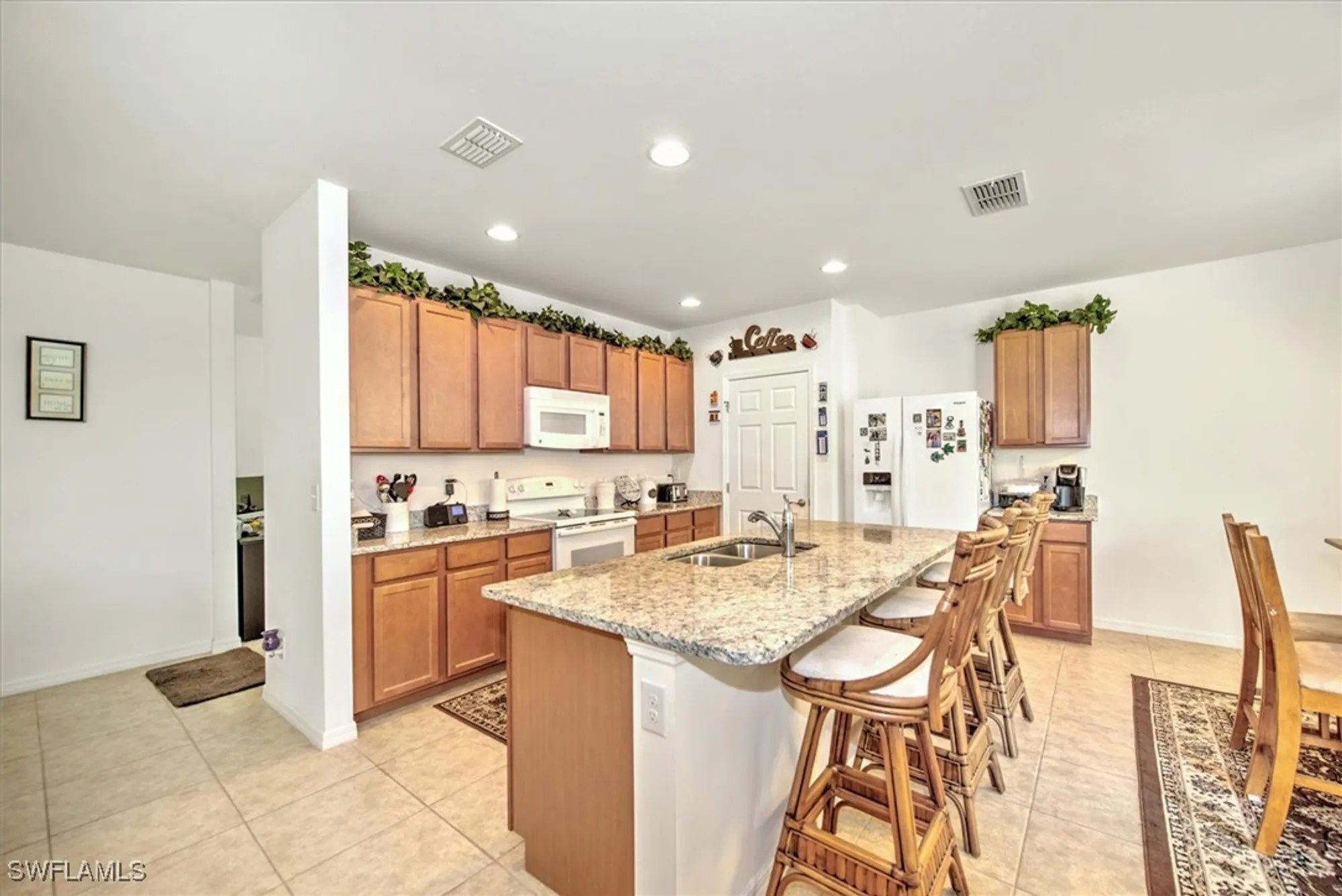 Property Slideshow image 11 of 41 | 3200 birch tree ln, Alva, FL, 33920