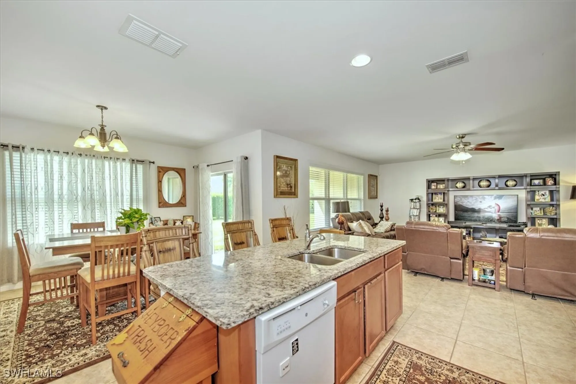 Property Slideshow image 12 of 41 | 3200 birch tree ln, Alva, FL, 33920