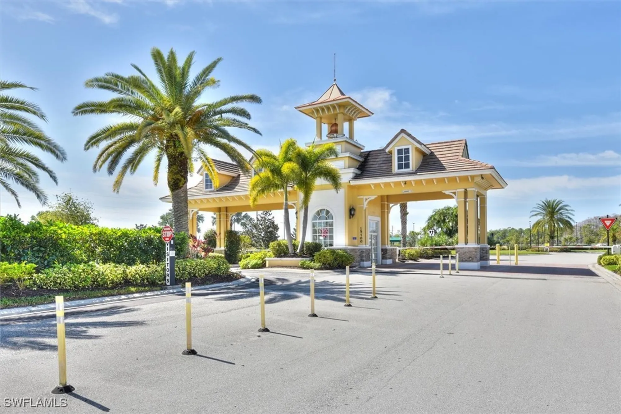 Property Slideshow image 4 of 41 | 3200 birch tree ln, Alva, FL, 33920