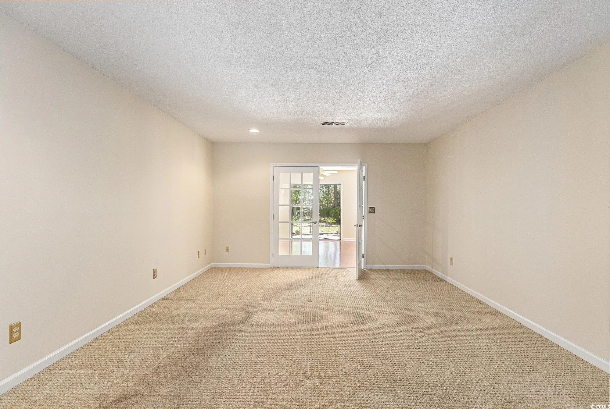 Property Slideshow image 18 of 37 | 137 hickory dr, Conway, SC, 29526