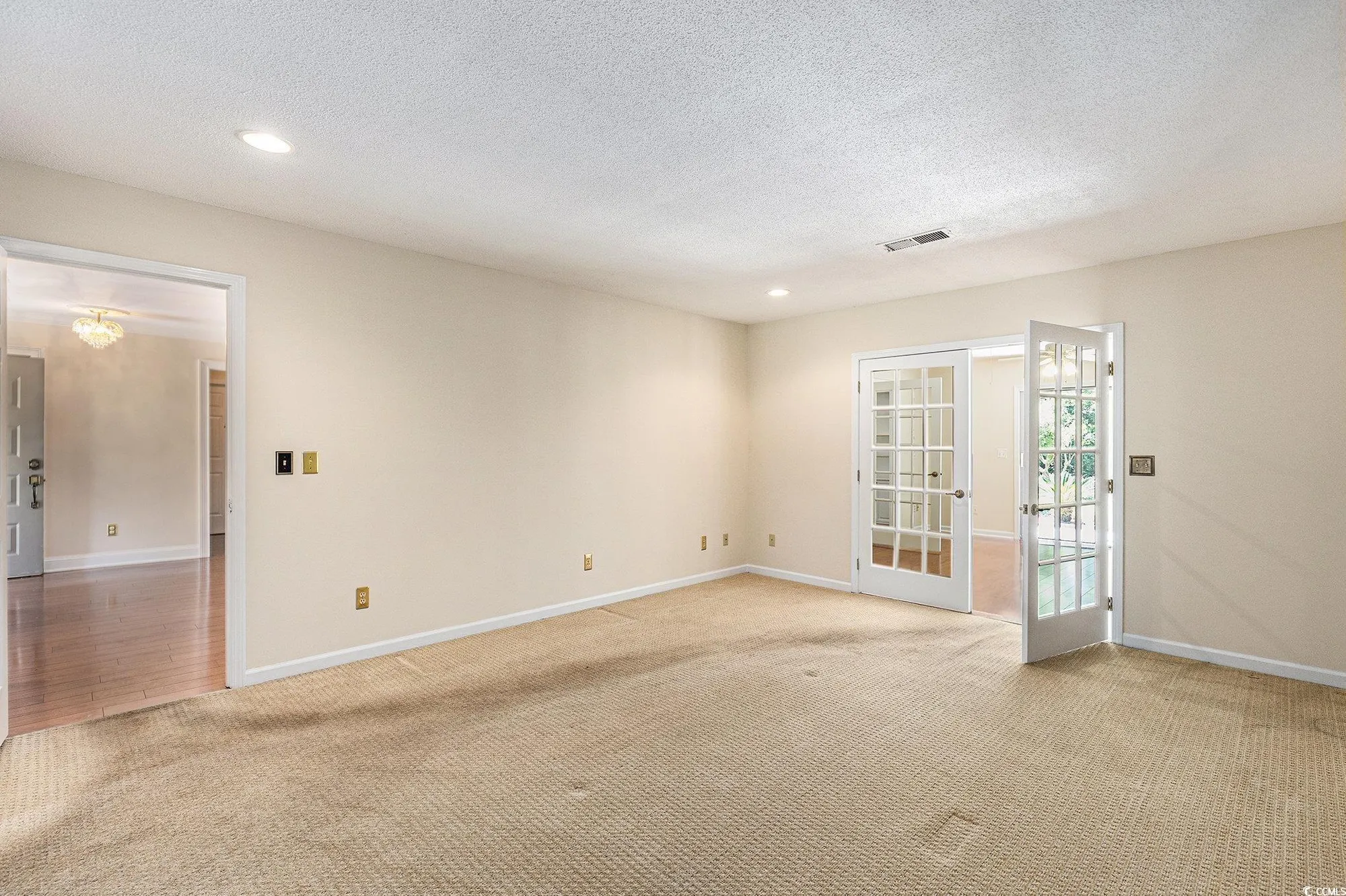 Property Slideshow image 19 of 37 | 137 hickory dr, Conway, SC, 29526