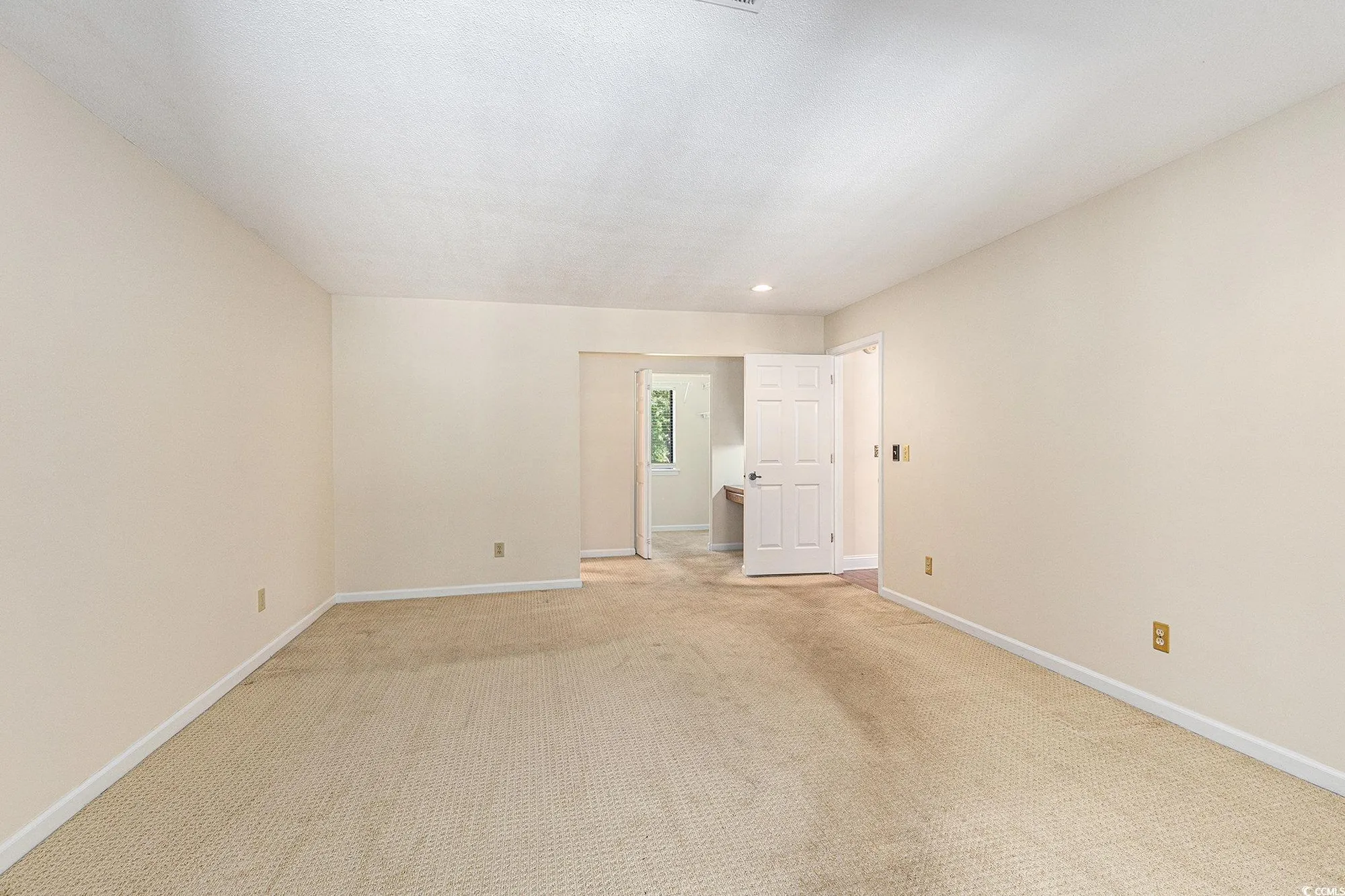 Property Slideshow image 20 of 37 | 137 hickory dr, Conway, SC, 29526