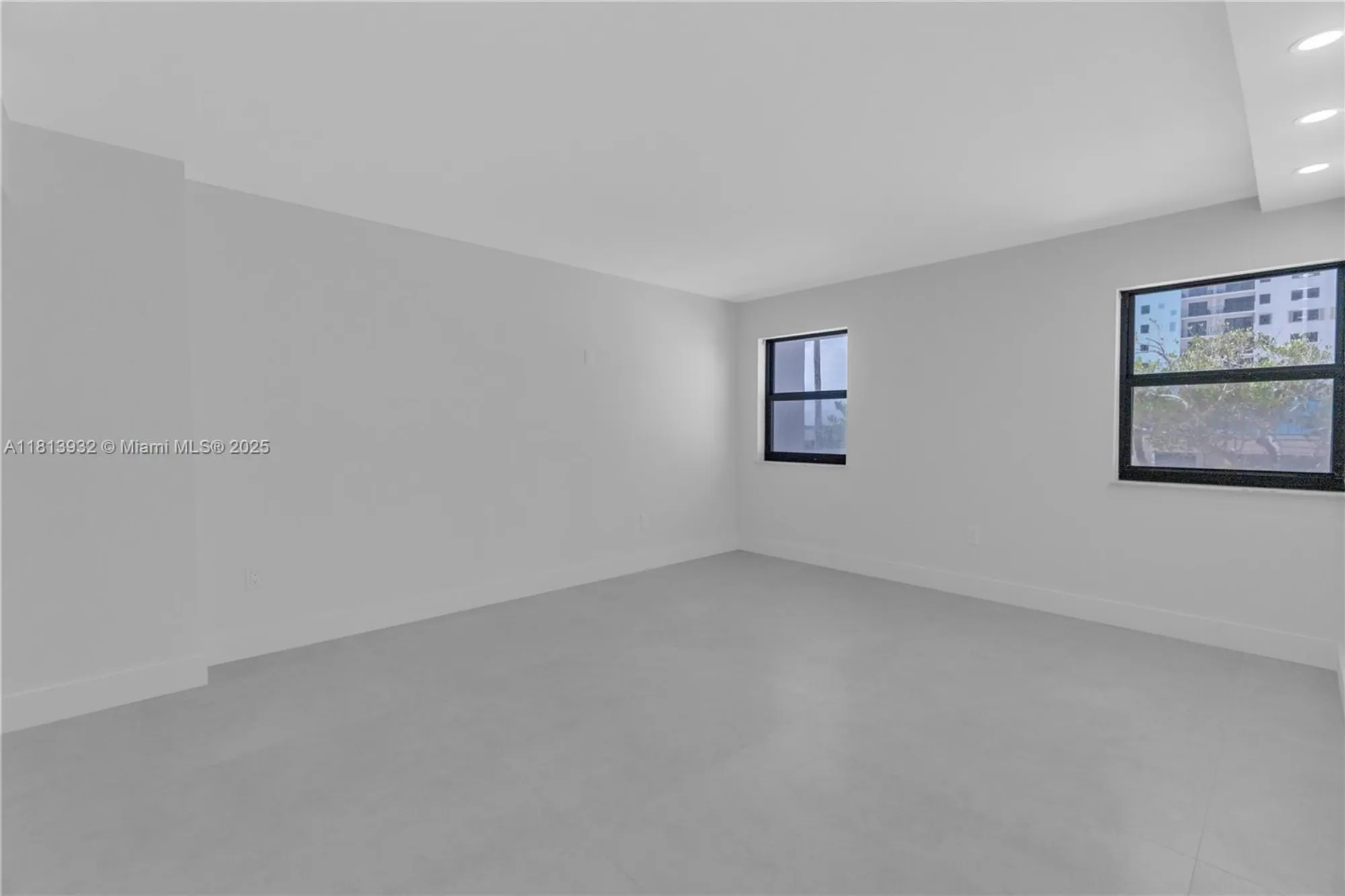 Property Slideshow image 15 of 38 | 1201 s ocean dr 507s, Hollywood, FL, 33019