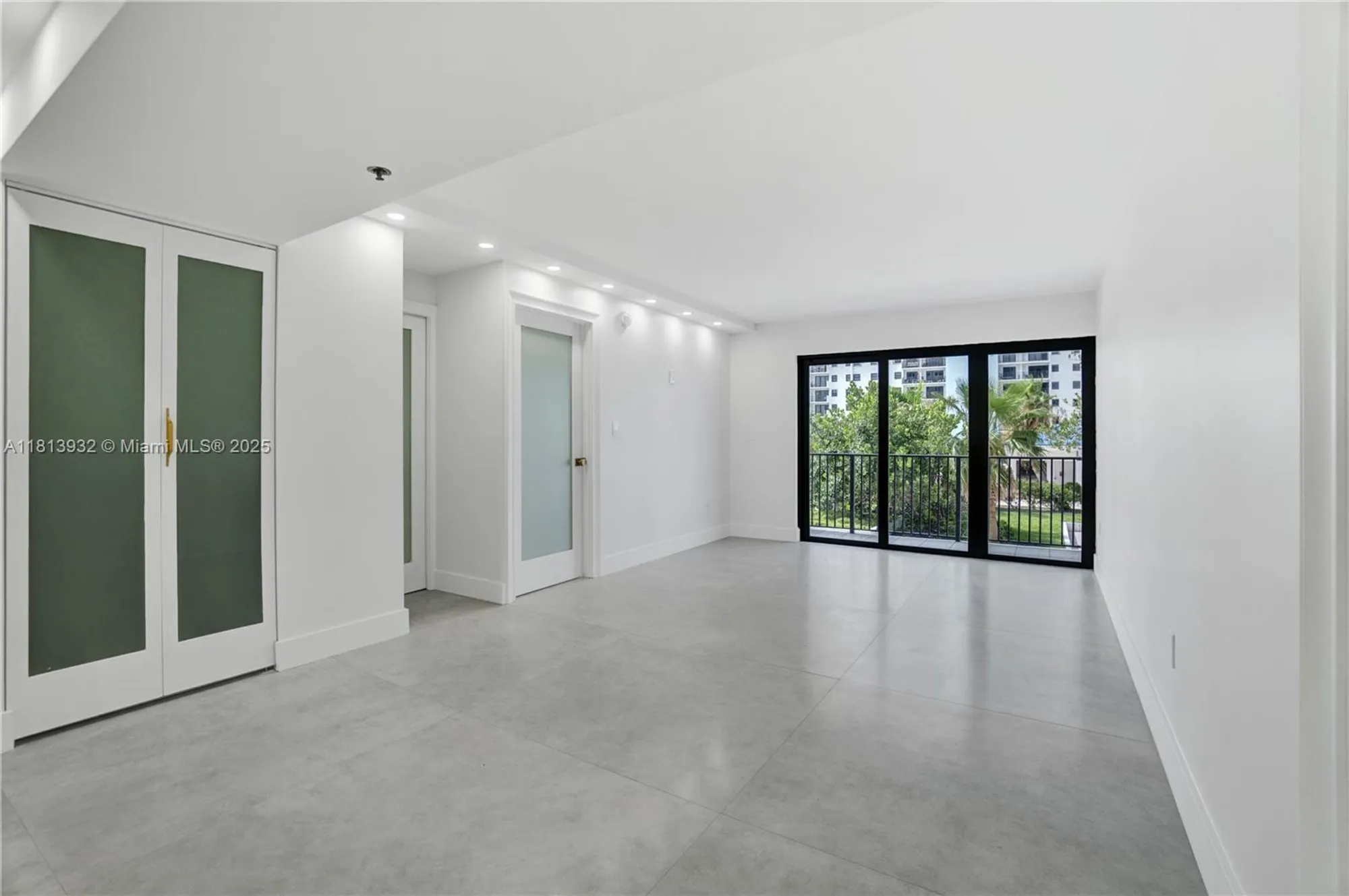 Property Slideshow image 26 of 38 | 1201 s ocean dr 507s, Hollywood, FL, 33019