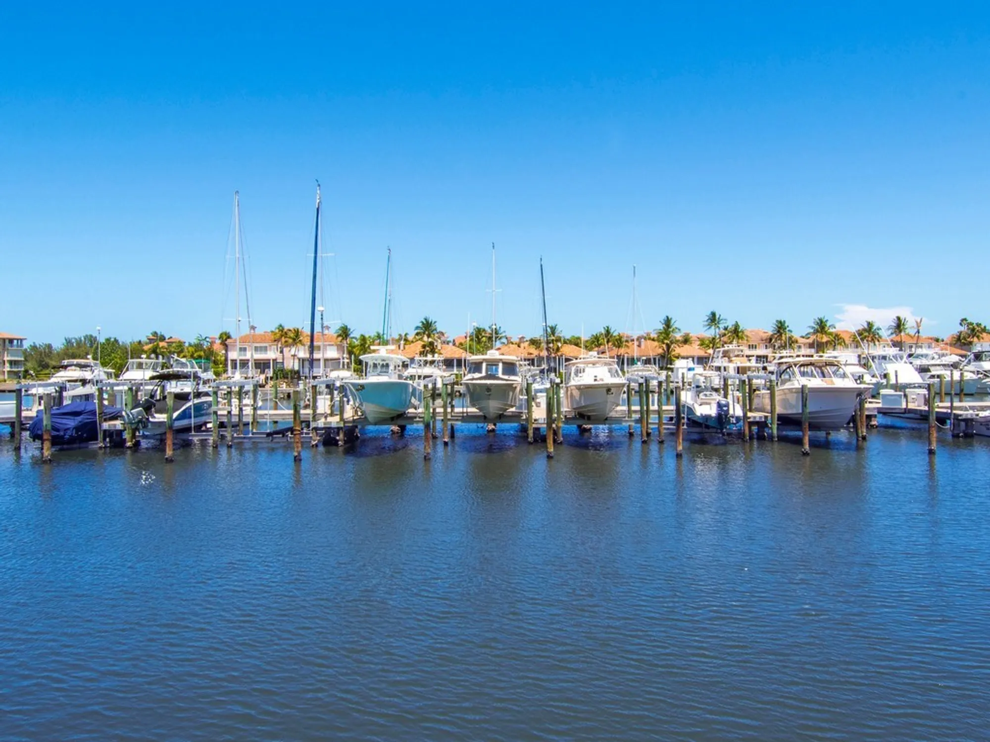 Property Slideshow image 3 of 36 | 5540 n harbor village dr apt 103, Vero Beach, FL, 32967