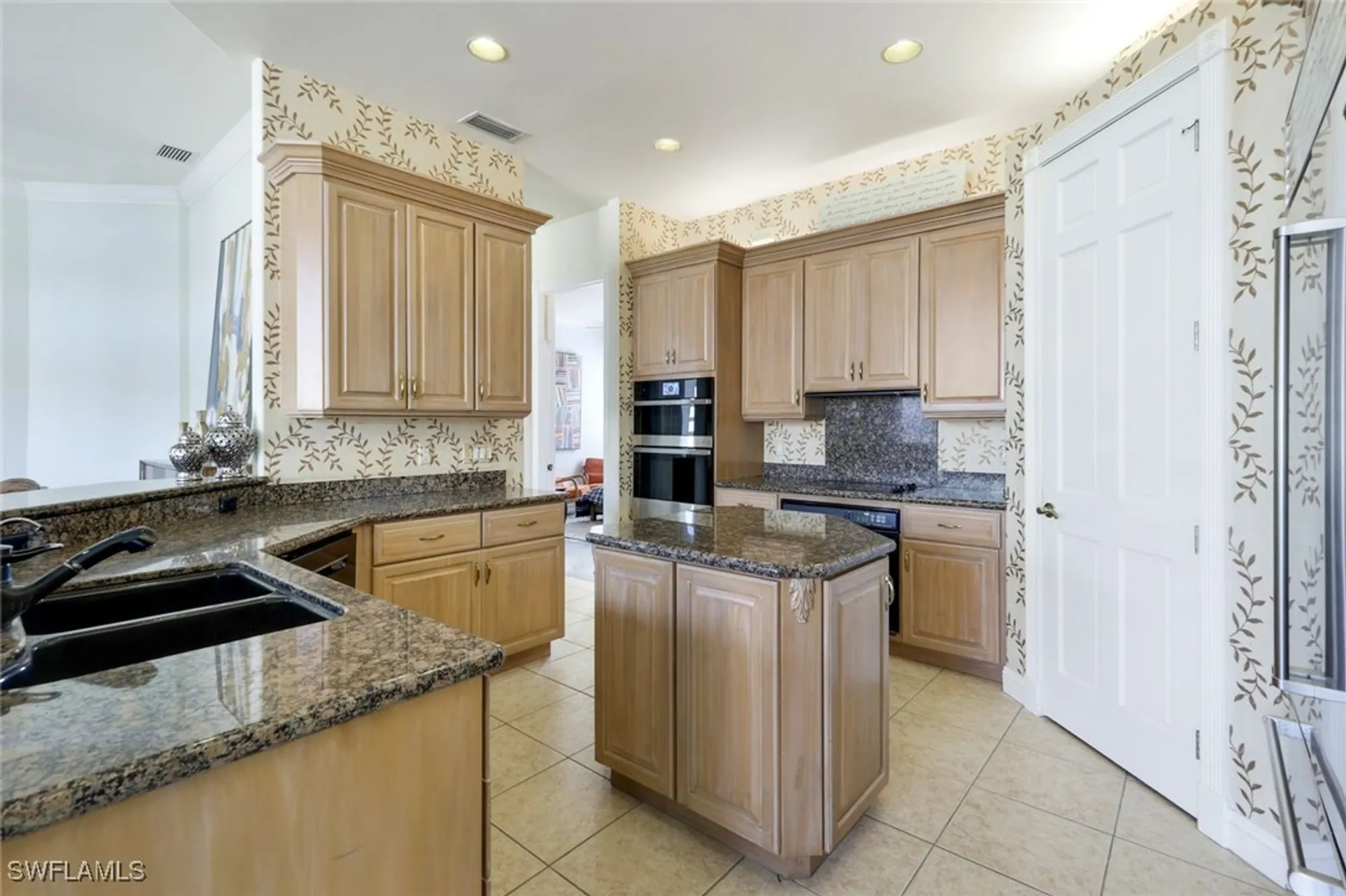 Property Slideshow image 34 of 50 | 14581 headwater bay ln, Fort Myers, FL, 33908