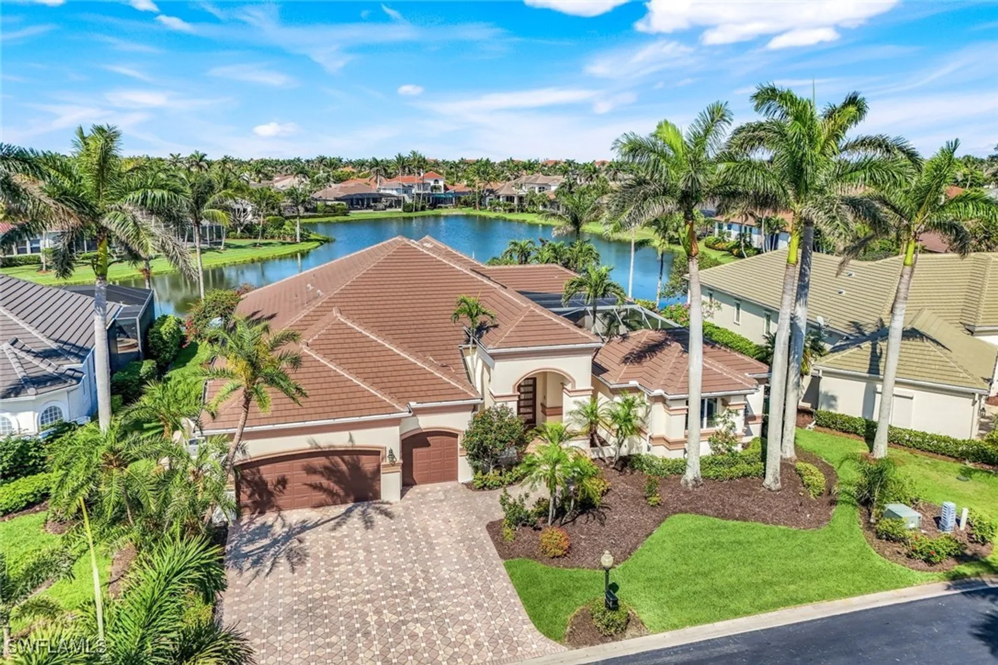 Property Slideshow image 4 of 50 | 14581 headwater bay ln, Fort Myers, FL, 33908