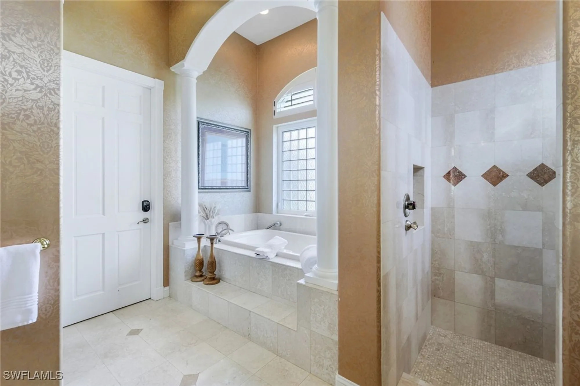 Property Slideshow image 43 of 50 | 14581 headwater bay ln, Fort Myers, FL, 33908