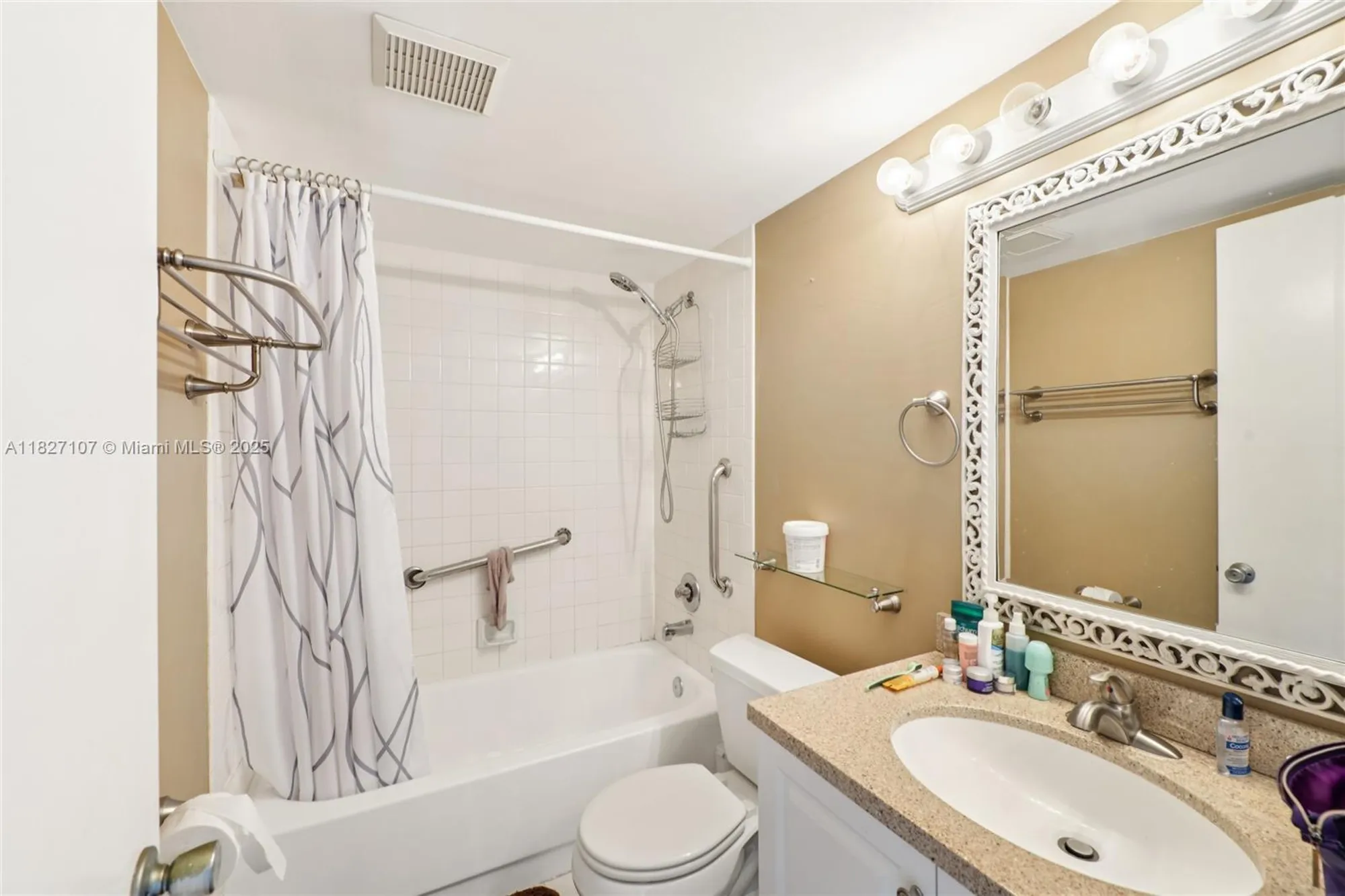 Property Slideshow image 14 of 25 | 13450 sw 3rd st d408, Pembroke Pines, FL, 33027