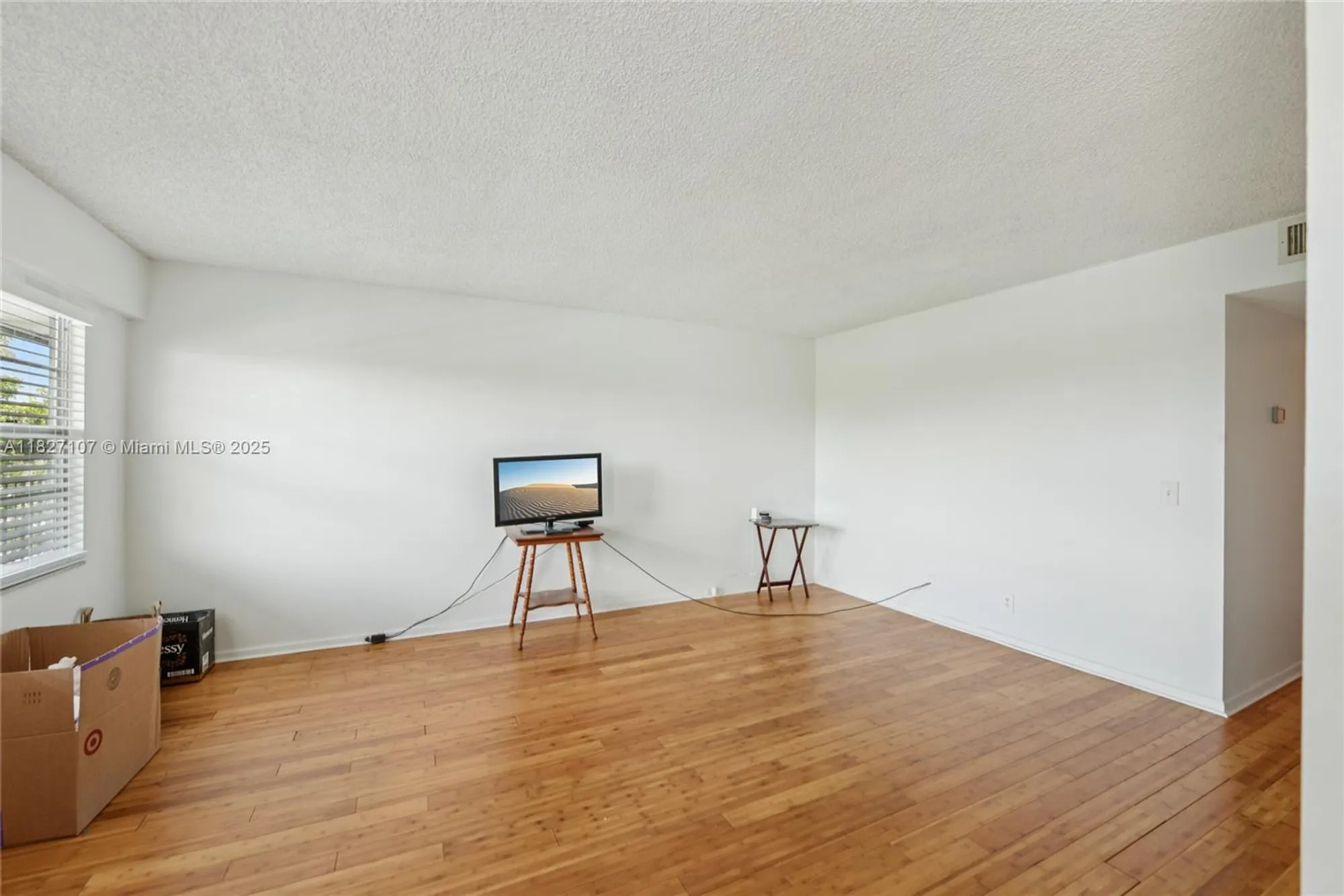 Property Slideshow image 12 of 25 | 13450 sw 3rd st d408, Pembroke Pines, FL, 33027