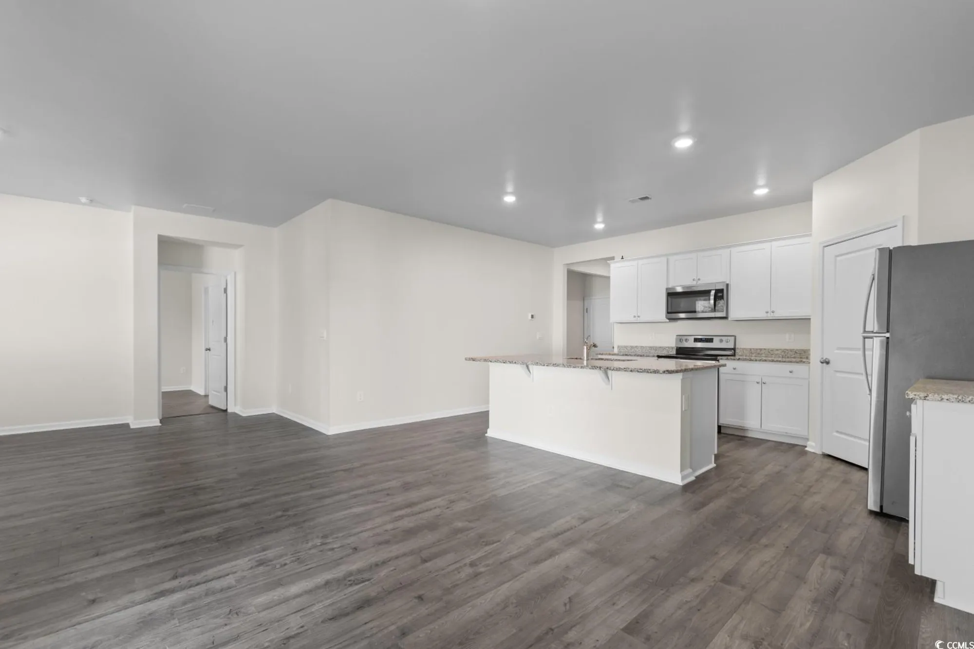 Property Slideshow image 14 of 40 | 1128 sennema cir, Myrtle Beach, SC, 29588