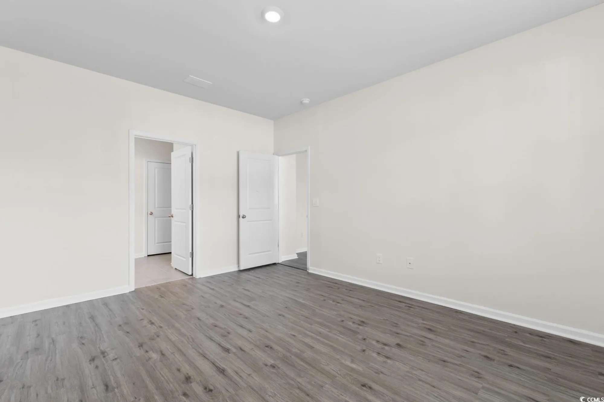 Property Slideshow image 18 of 40 | 1128 sennema cir, Myrtle Beach, SC, 29588