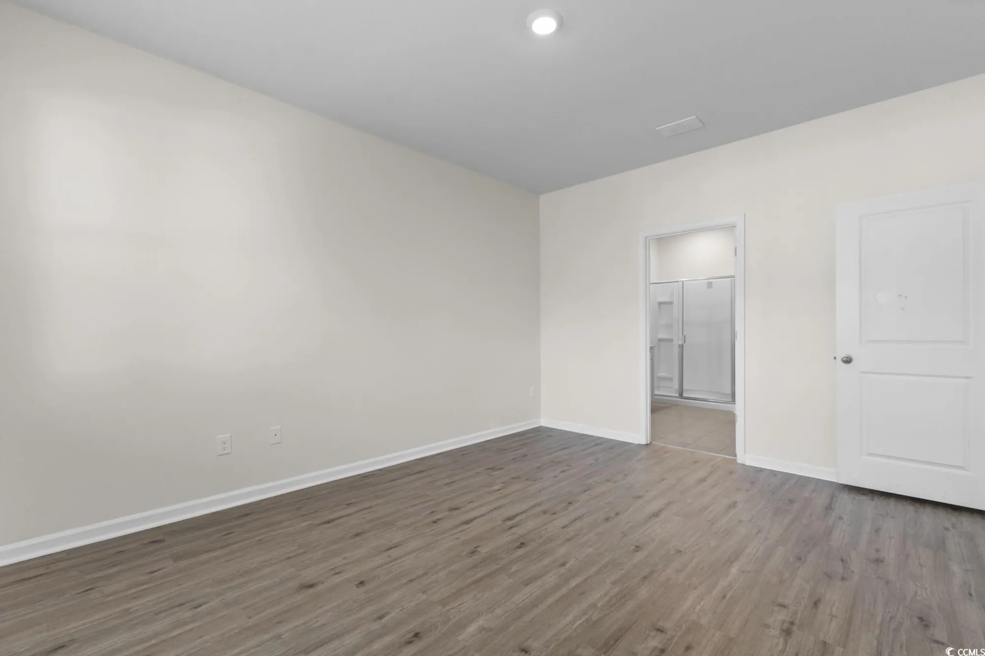 Property Slideshow image 19 of 40 | 1128 sennema cir, Myrtle Beach, SC, 29588