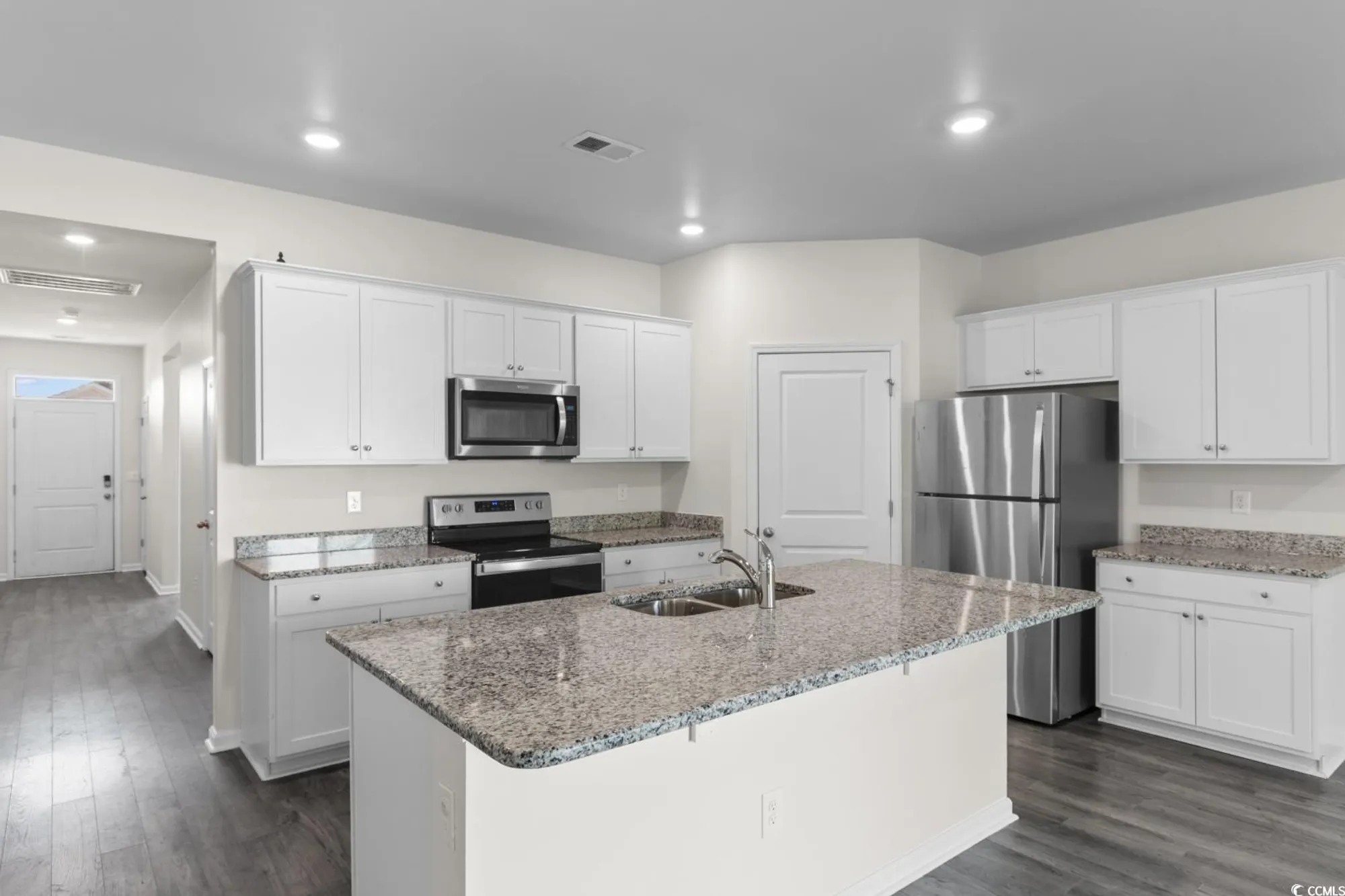 Property Slideshow image 8 of 40 | 1128 sennema cir, Myrtle Beach, SC, 29588