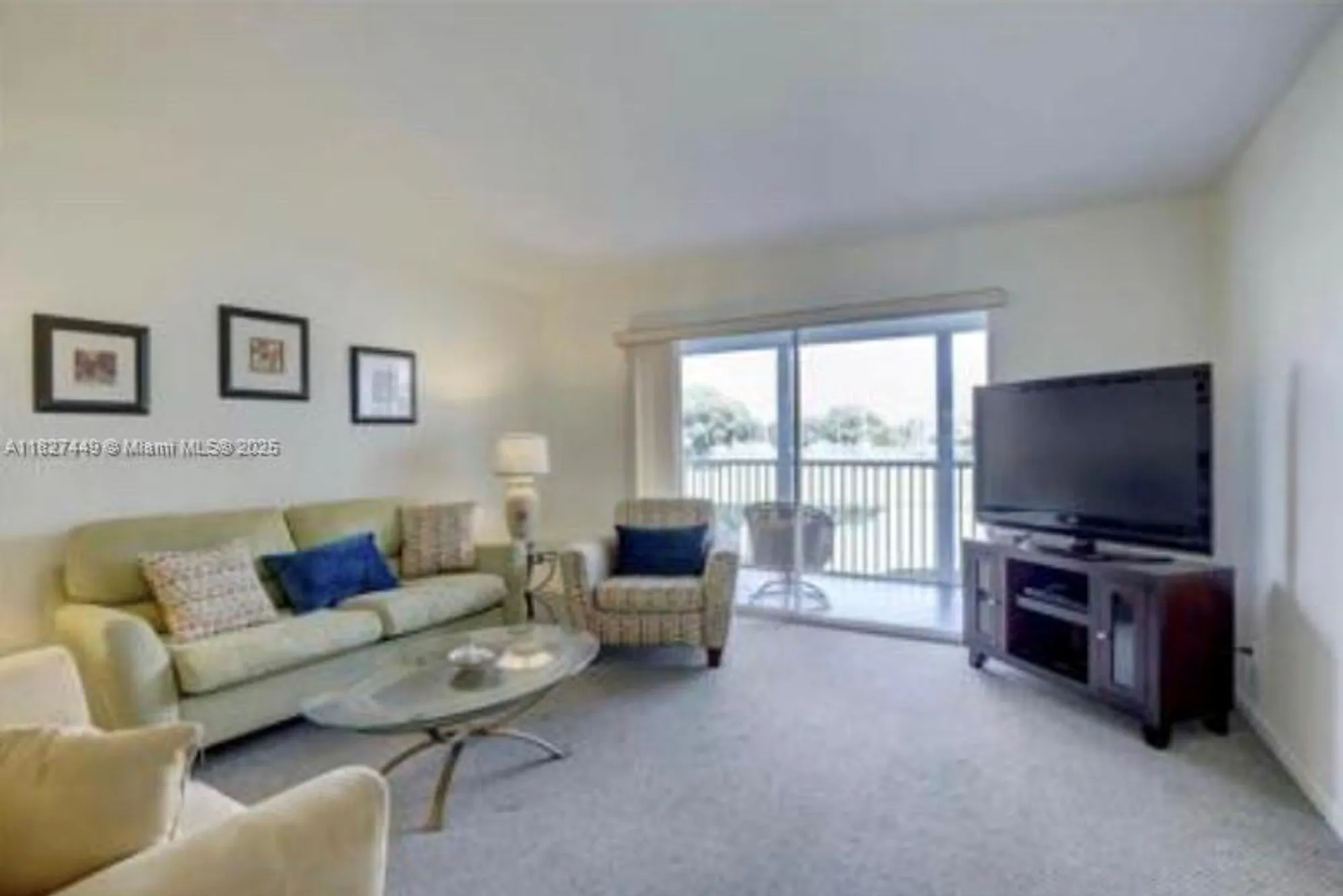 Property Slideshow image 3 of 33 | 901 sw 128th ter 205a, Pembroke Pines, FL, 33027