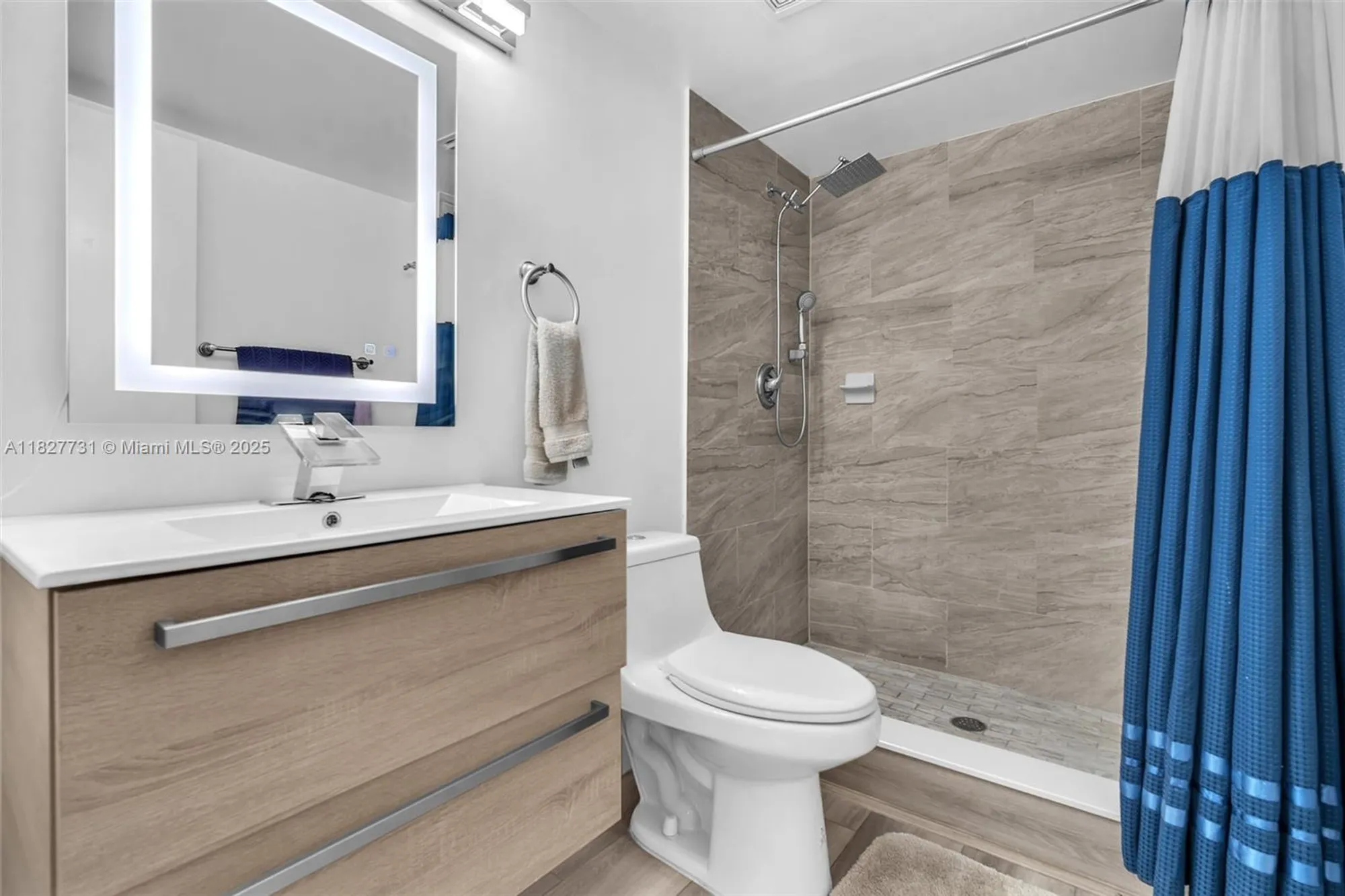 Property Slideshow image 16 of 26 | 9525 weldon cir h305, Tamarac, FL, 33321