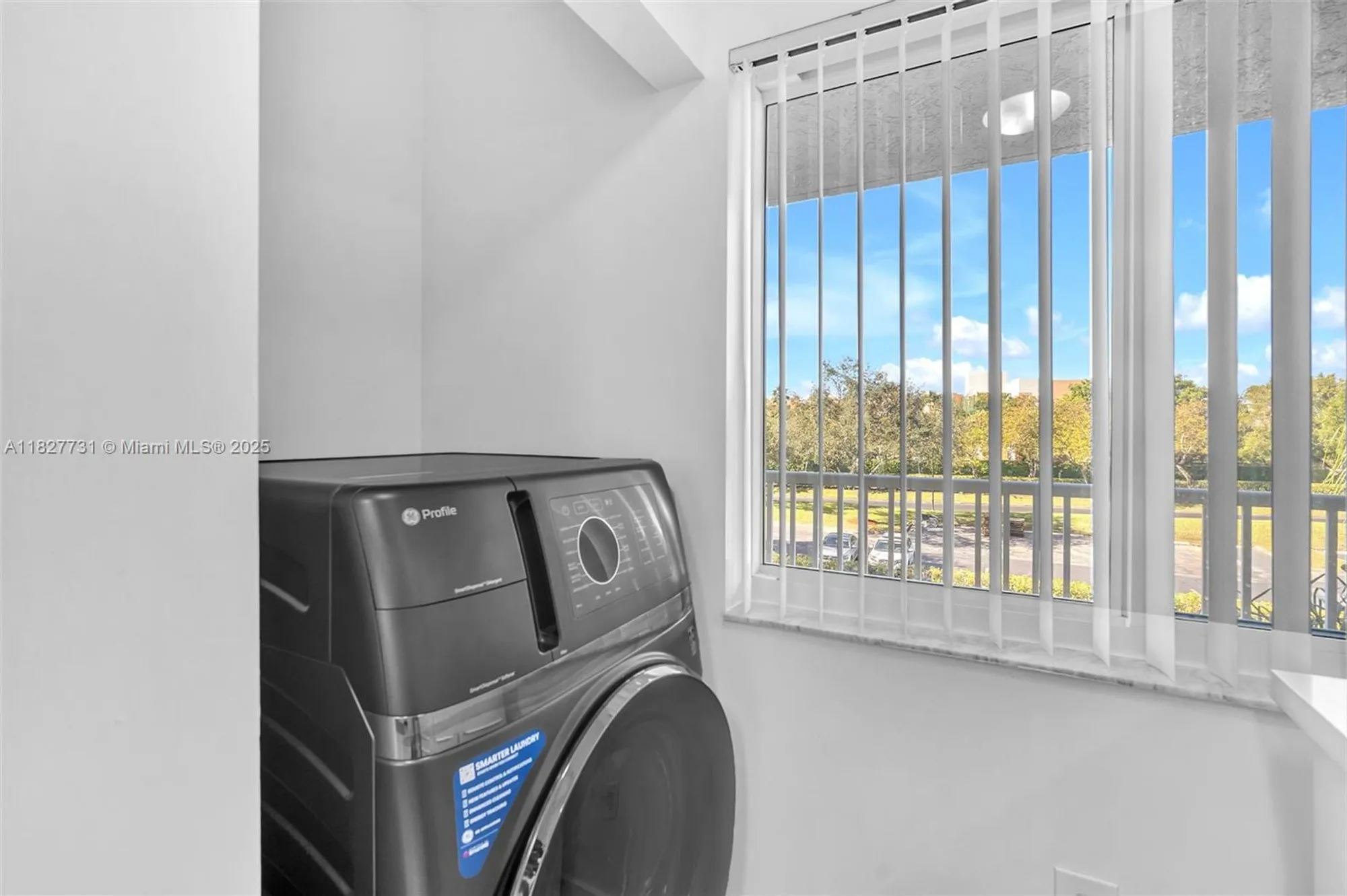 Property Slideshow image 18 of 26 | 9525 weldon cir h305, Tamarac, FL, 33321