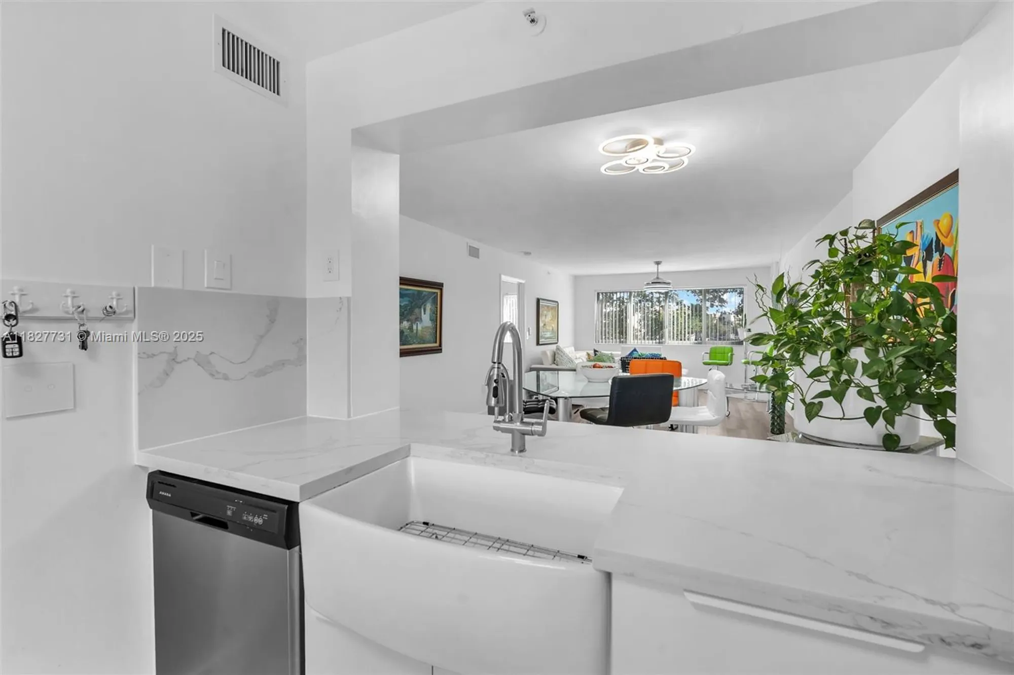 Property Slideshow image 3 of 26 | 9525 weldon cir h305, Tamarac, FL, 33321