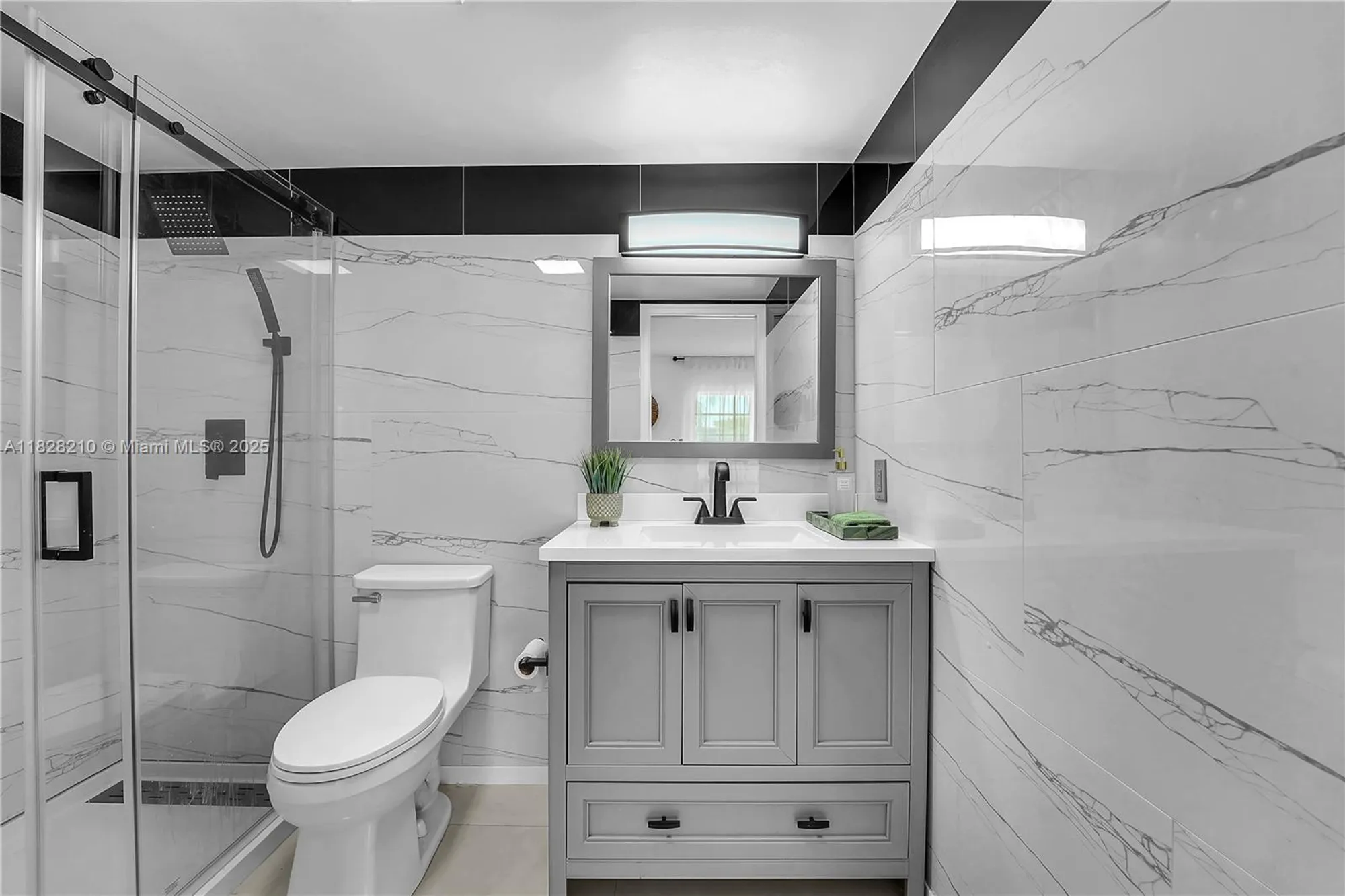 Property Slideshow image 19 of 25 | 2905 victoria pl d2, Coconut Creek, FL, 33066