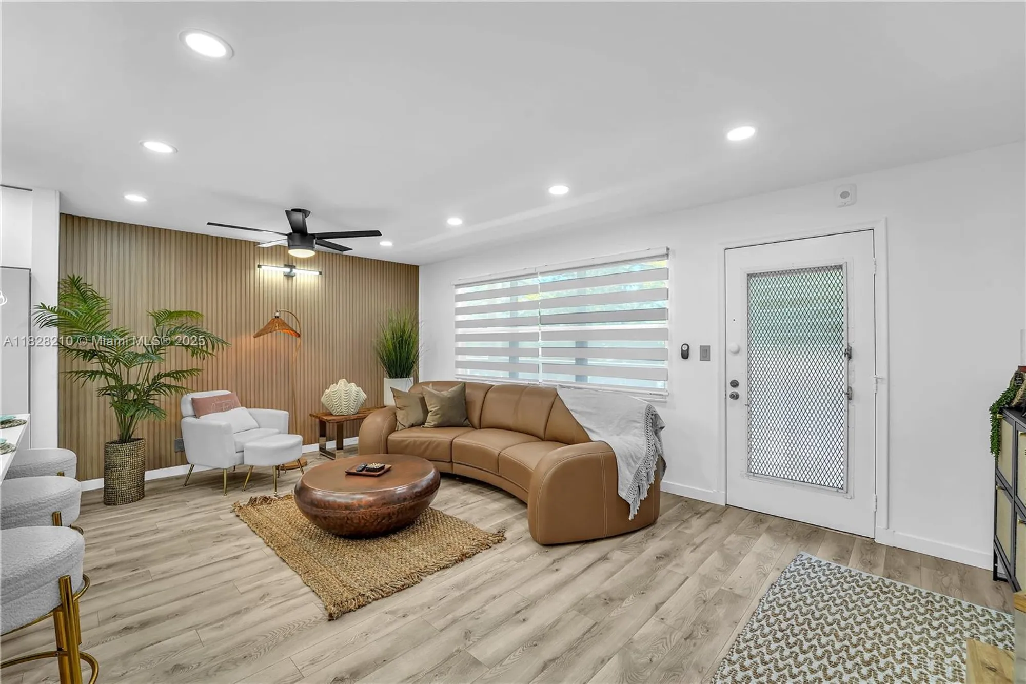 Property Slideshow image 11 of 25 | 2905 victoria pl d2, Coconut Creek, FL, 33066