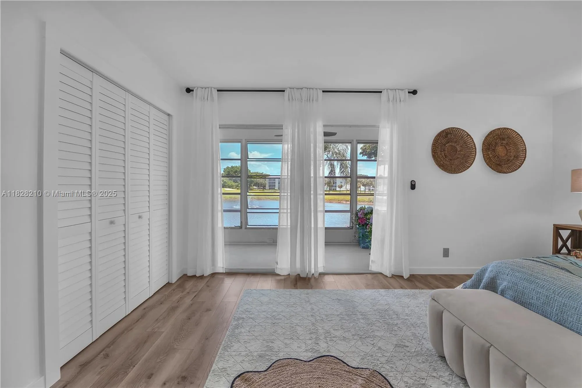 Property Slideshow image 20 of 25 | 2905 victoria pl d2, Coconut Creek, FL, 33066