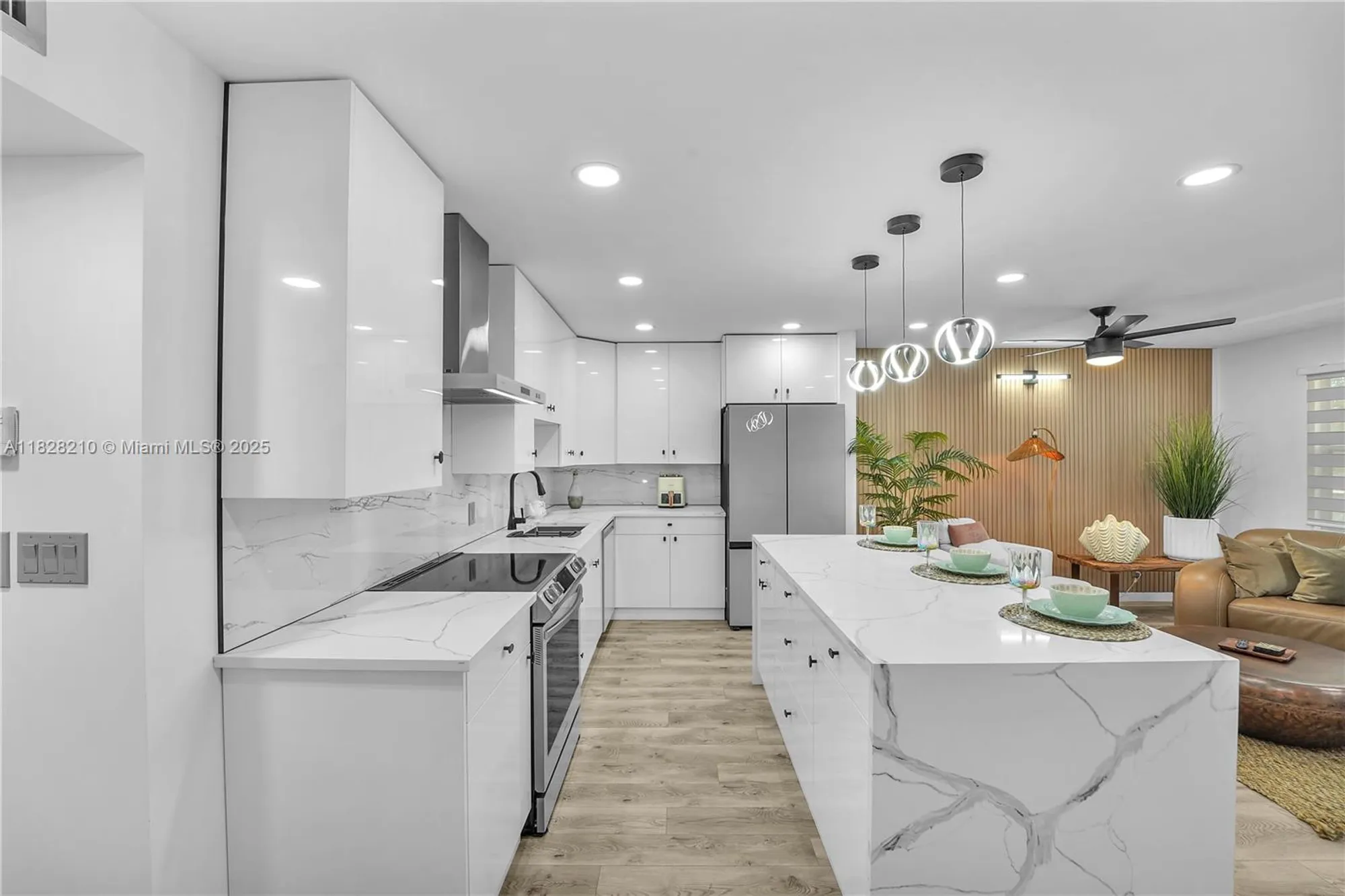 Property Slideshow image 7 of 25 | 2905 victoria pl d2, Coconut Creek, FL, 33066