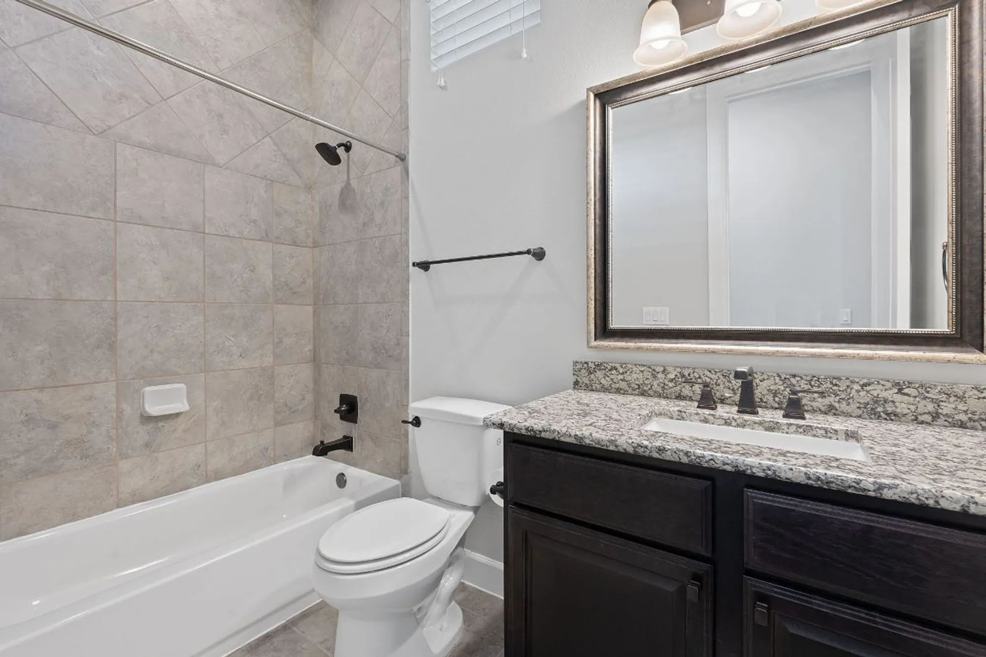 Property Slideshow image 14 of 26 | 140 hopping peach st, San Marcos, TX, 78666
