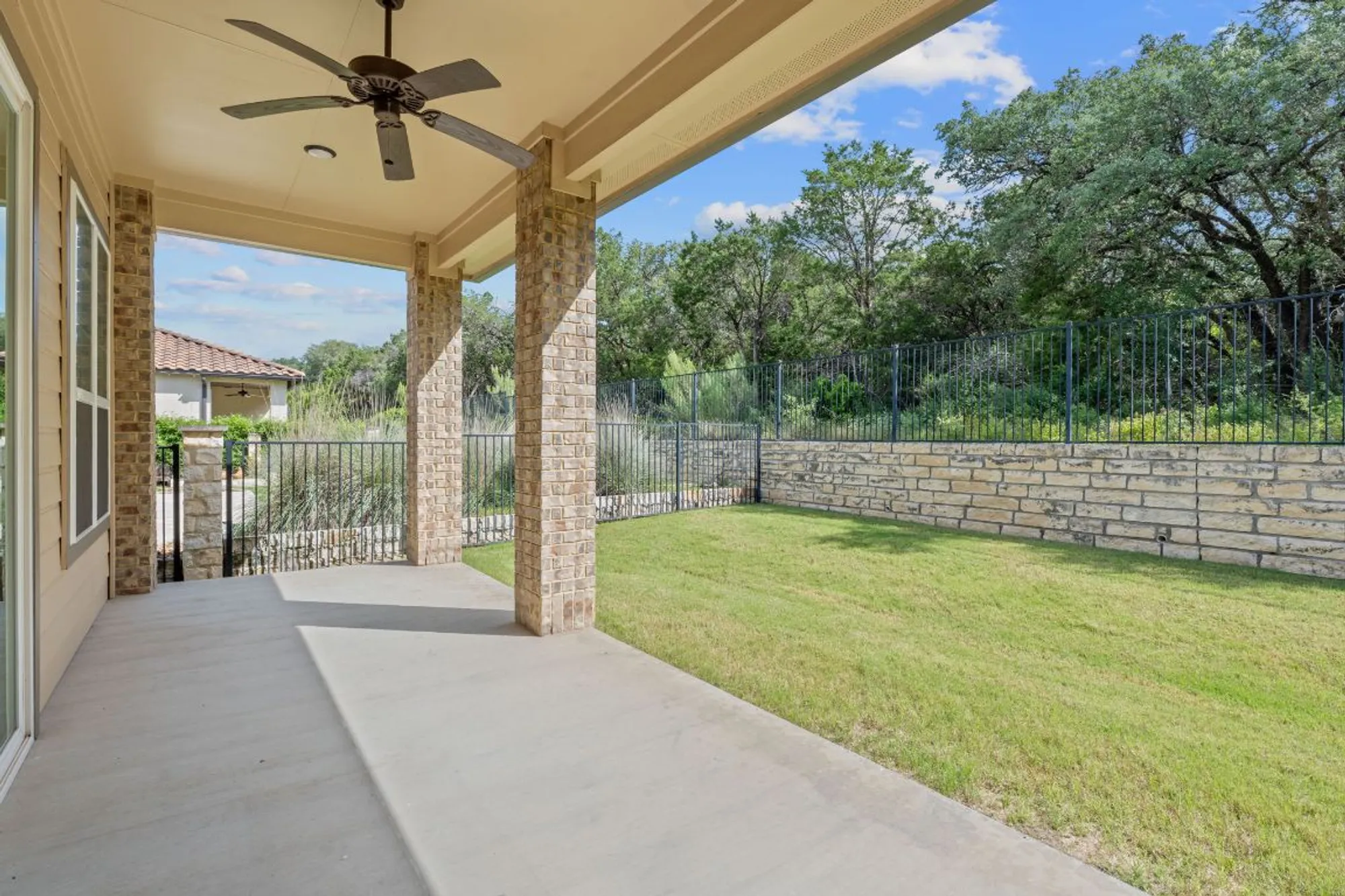 Property Slideshow image 16 of 26 | 140 hopping peach st, San Marcos, TX, 78666