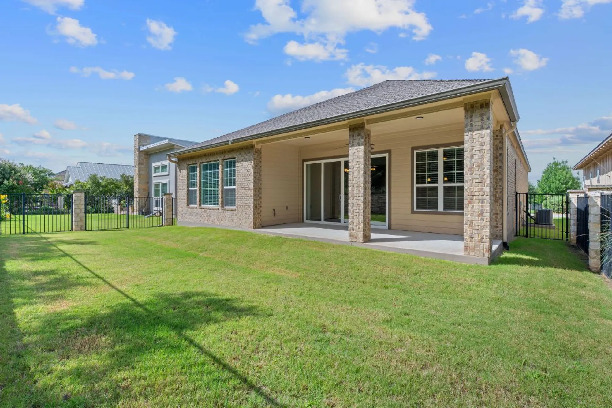 Property Slideshow image 19 of 26 | 140 hopping peach st, San Marcos, TX, 78666