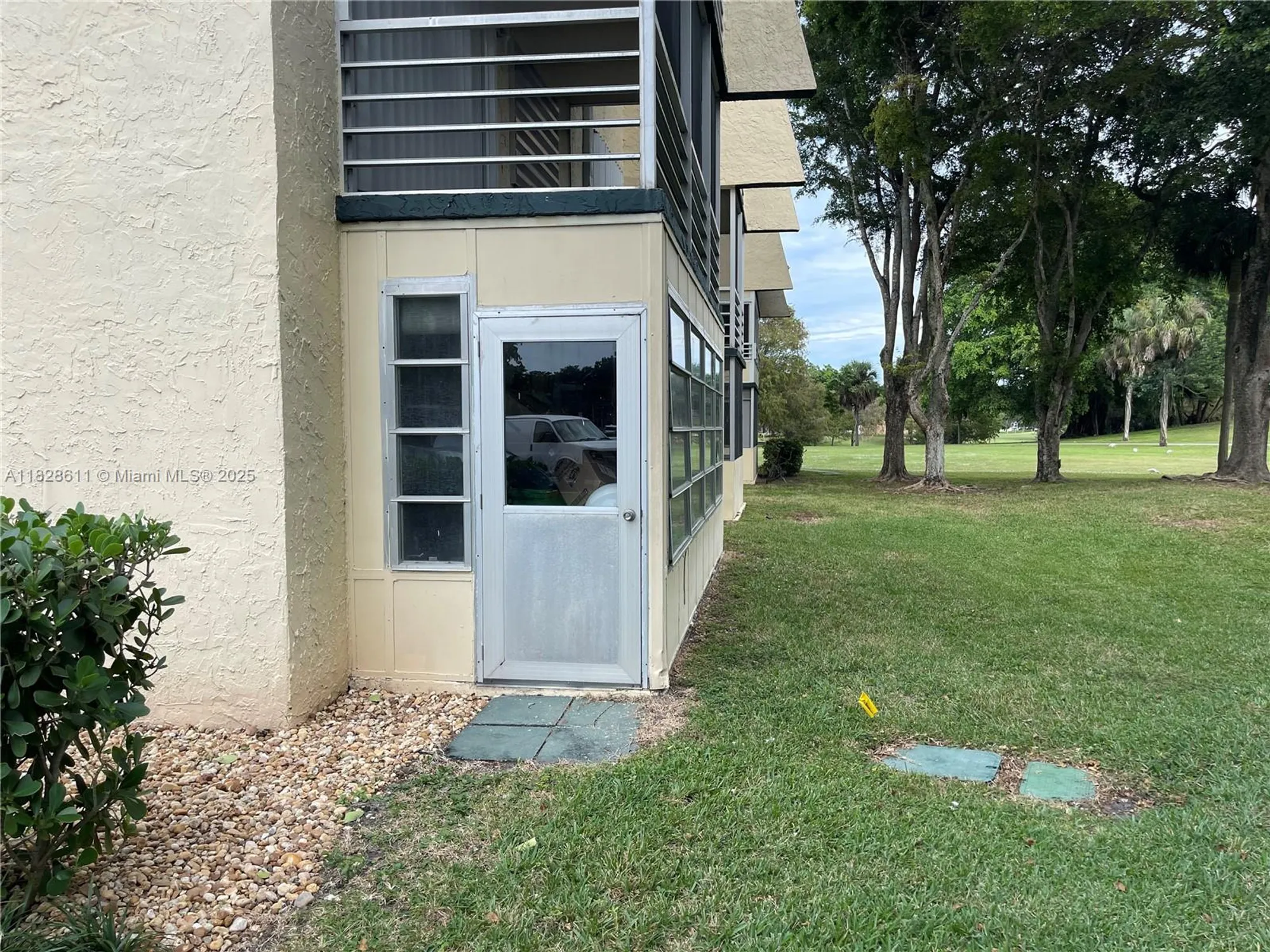 Property Slideshow image 2 of 6 | 9070 lime bay blvd 115, Tamarac, FL, 33321