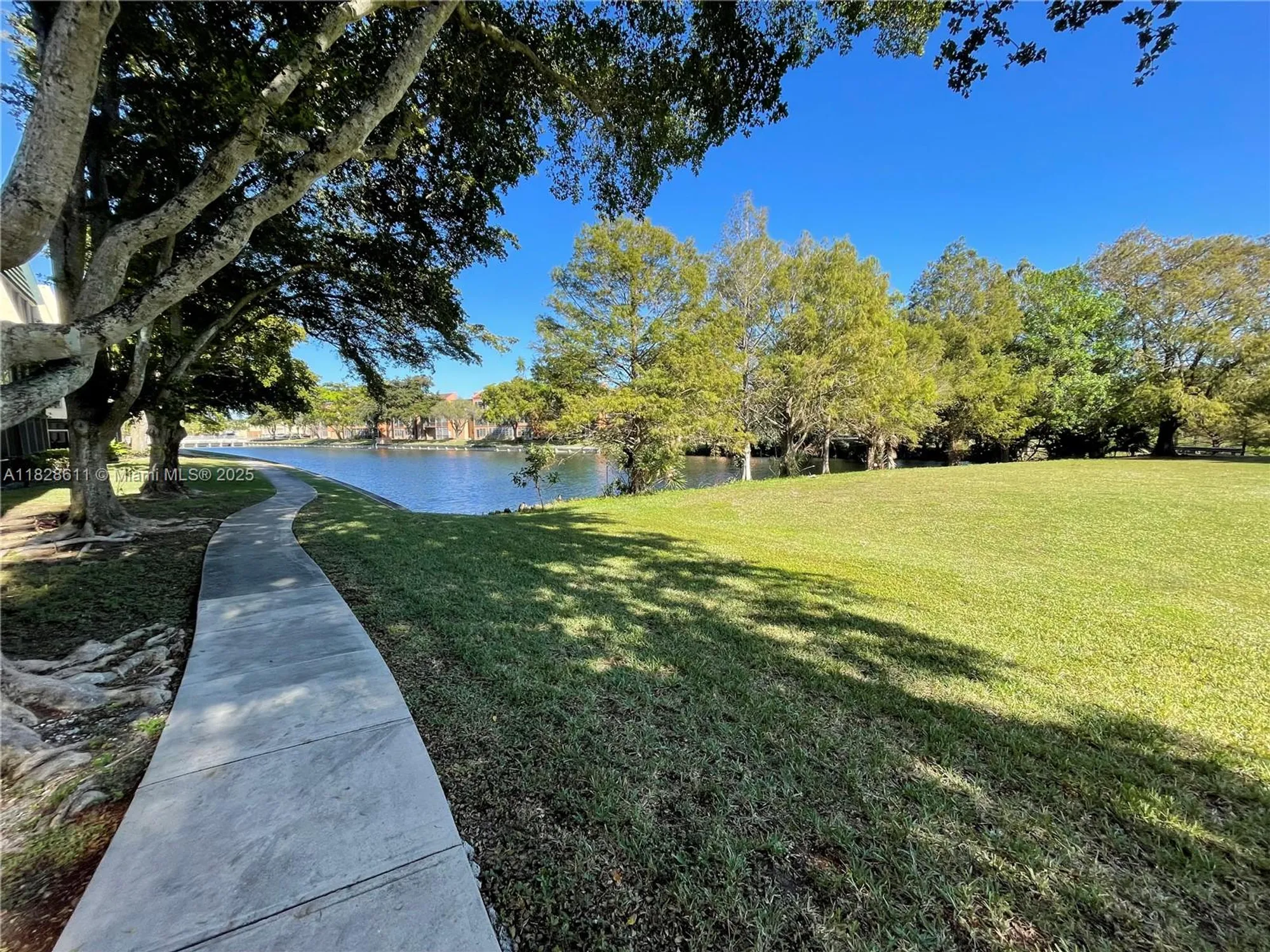 Property Slideshow image 3 of 6 | 9070 lime bay blvd 115, Tamarac, FL, 33321