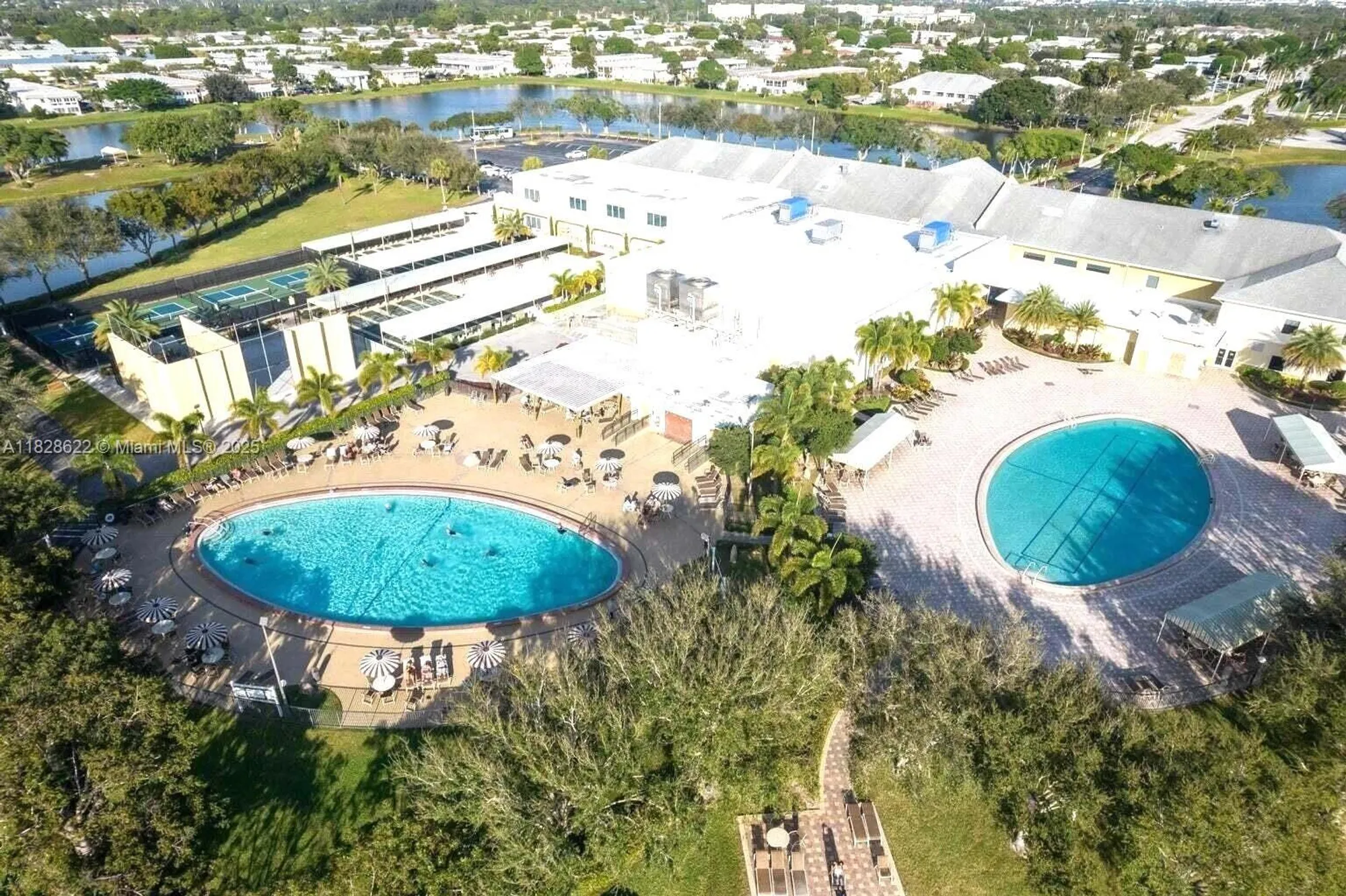 Property Slideshow image 4 of 19 | 38 northampton b # 38, West Palm Beach, FL, 33417