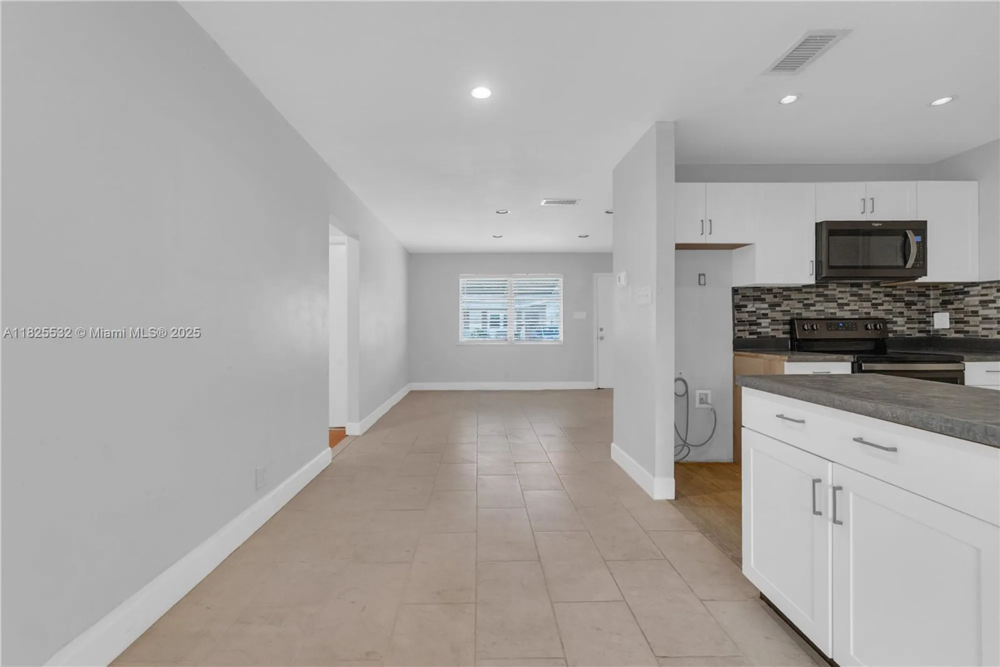 Property Slideshow image 25 of 61 | 6915 nw 17th st, Margate, FL, 33063