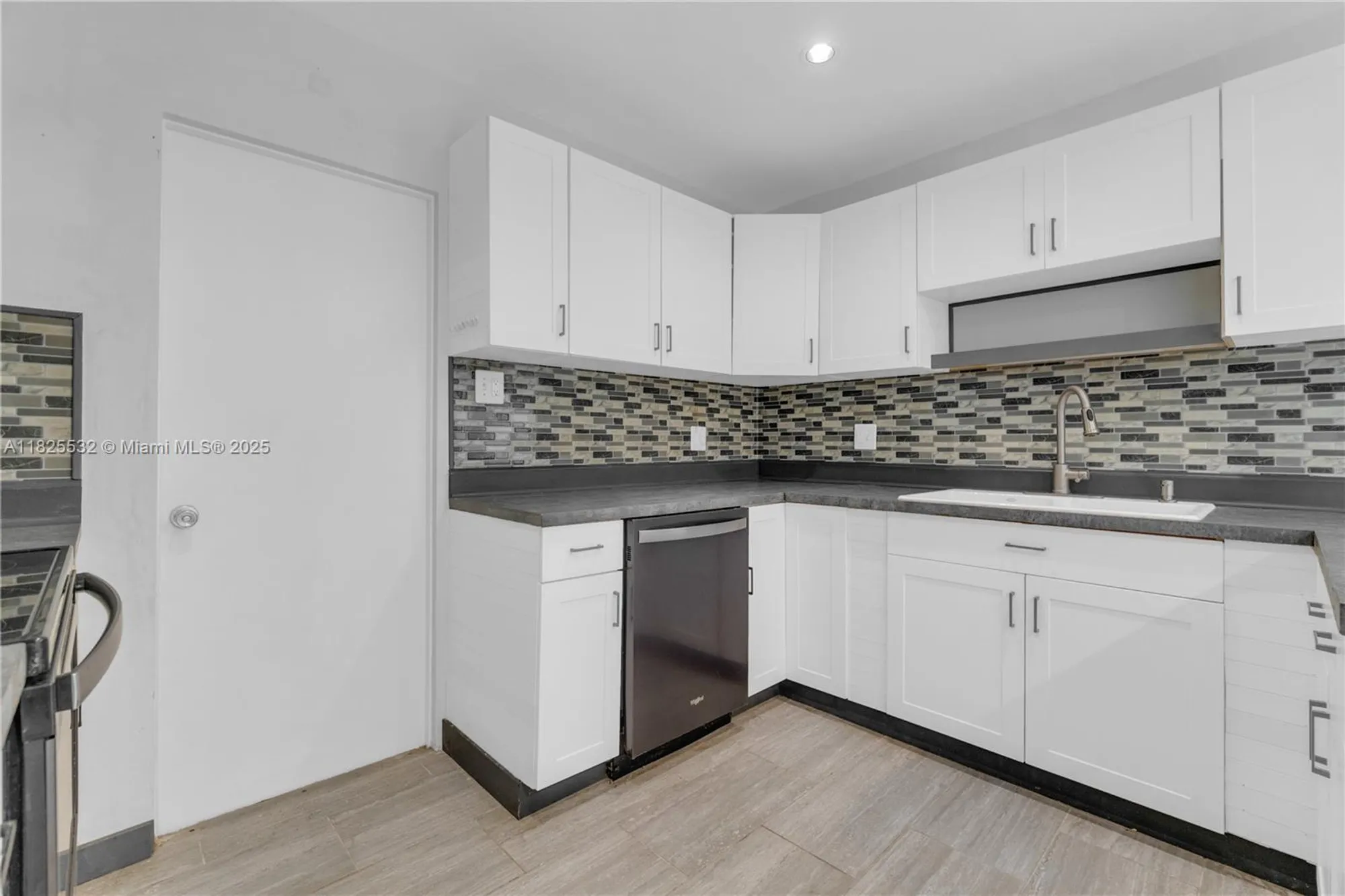 Property Slideshow image 20 of 61 | 6915 nw 17th st, Margate, FL, 33063