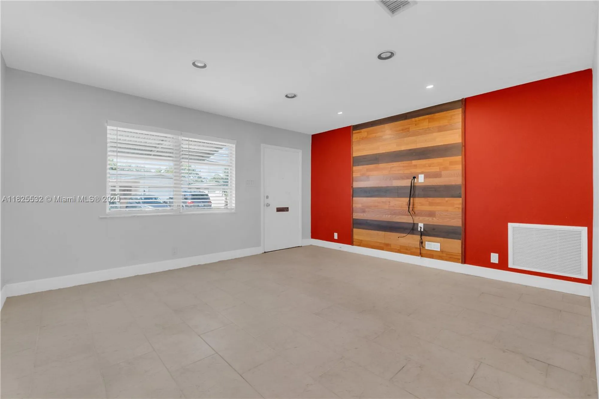 Property Slideshow image 6 of 61 | 6915 nw 17th st, Margate, FL, 33063