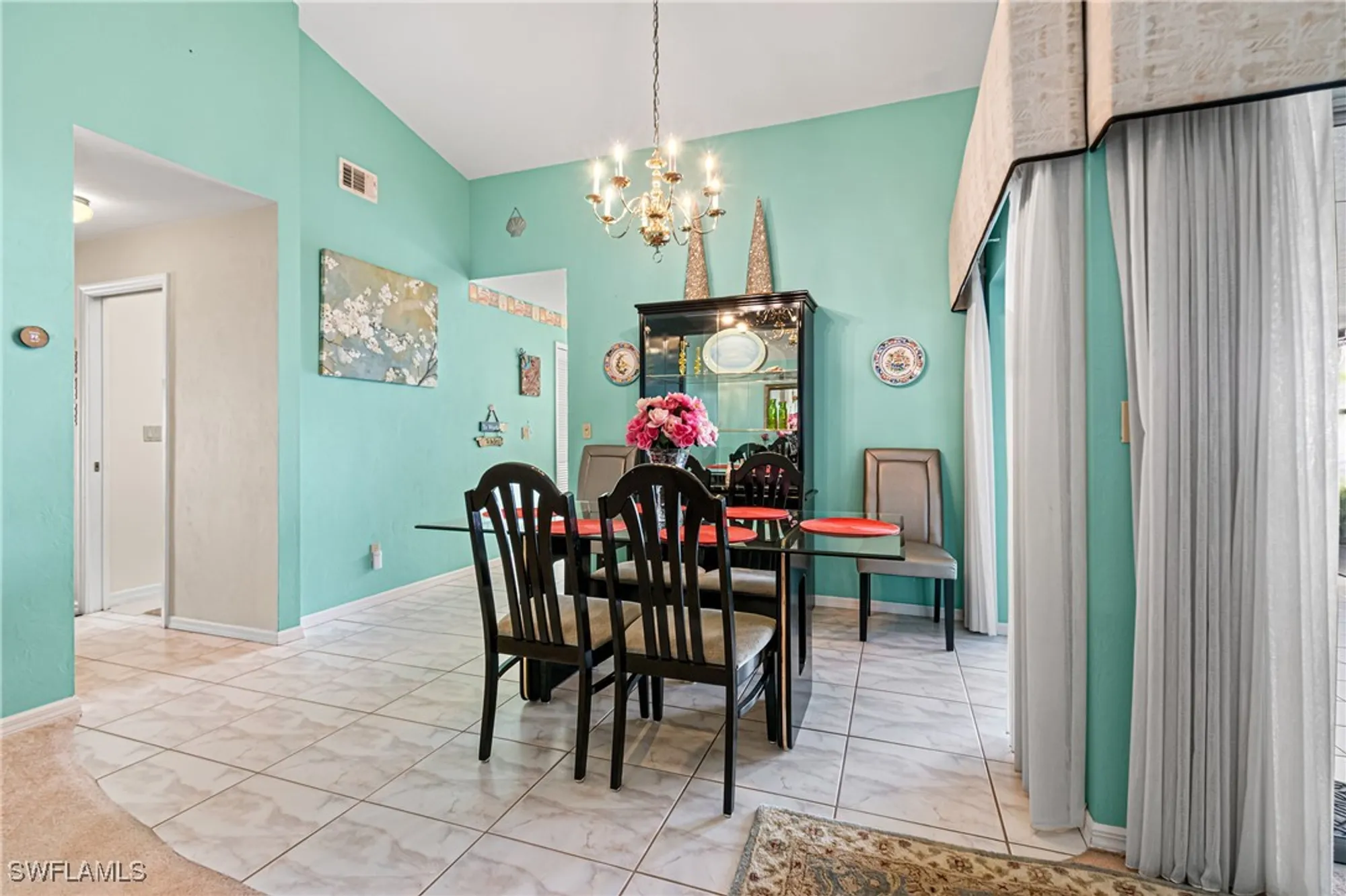 Property Slideshow image 14 of 37 | 9817 maplecrest cir, Lehigh Acres, FL, 33936