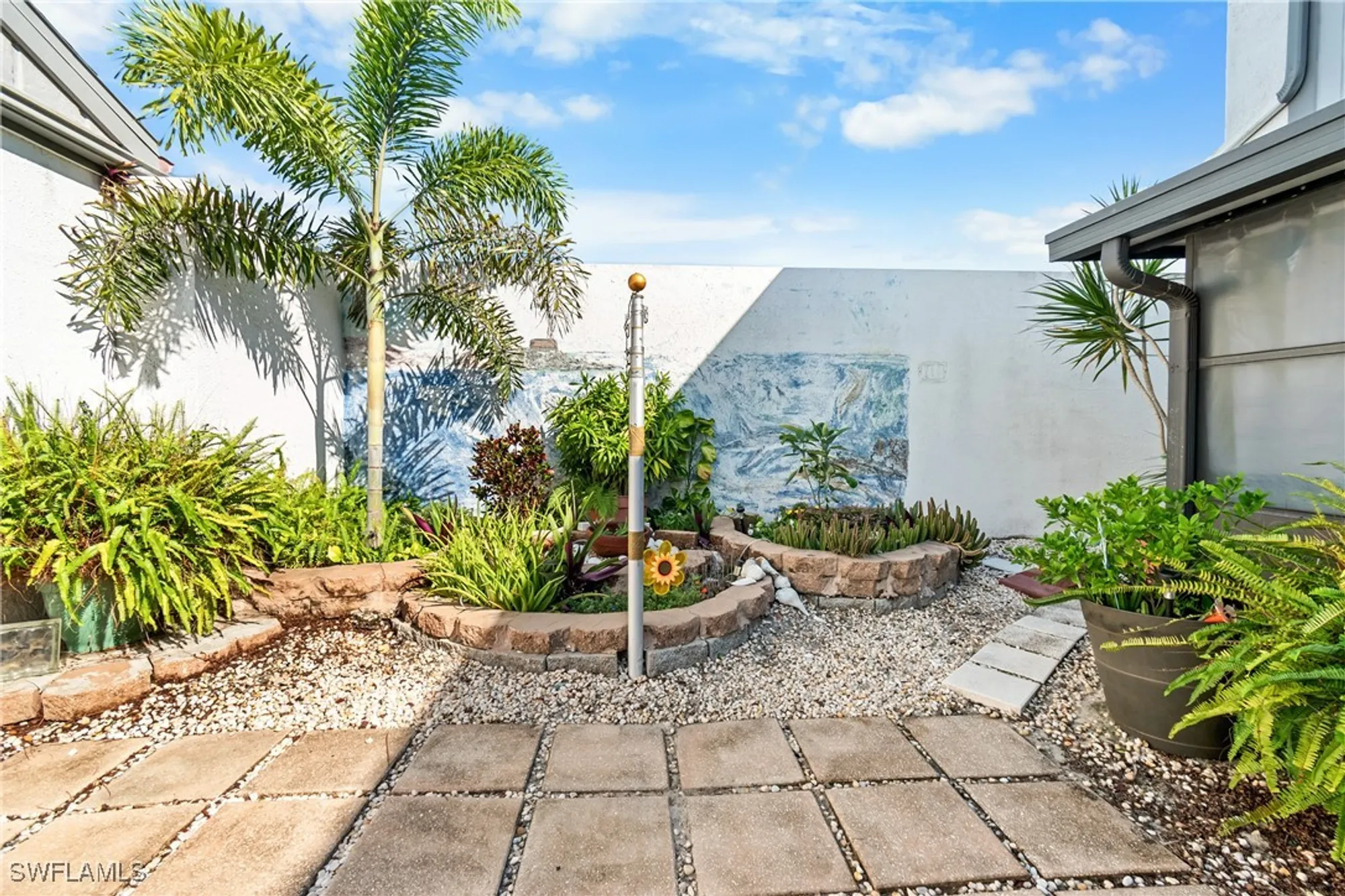 Property Slideshow image 4 of 37 | 9817 maplecrest cir, Lehigh Acres, FL, 33936