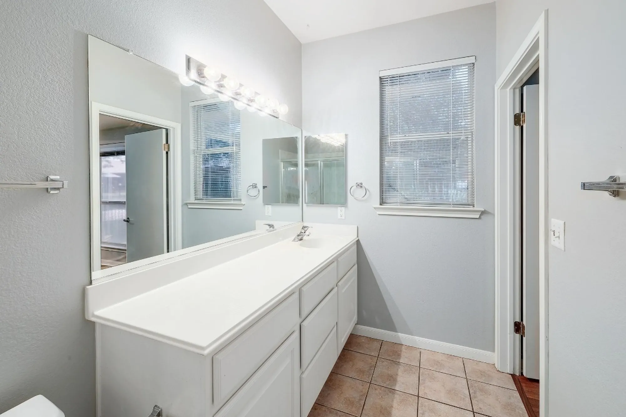 Property Slideshow image 19 of 26 | 113 stetson trl, Georgetown, TX, 78633